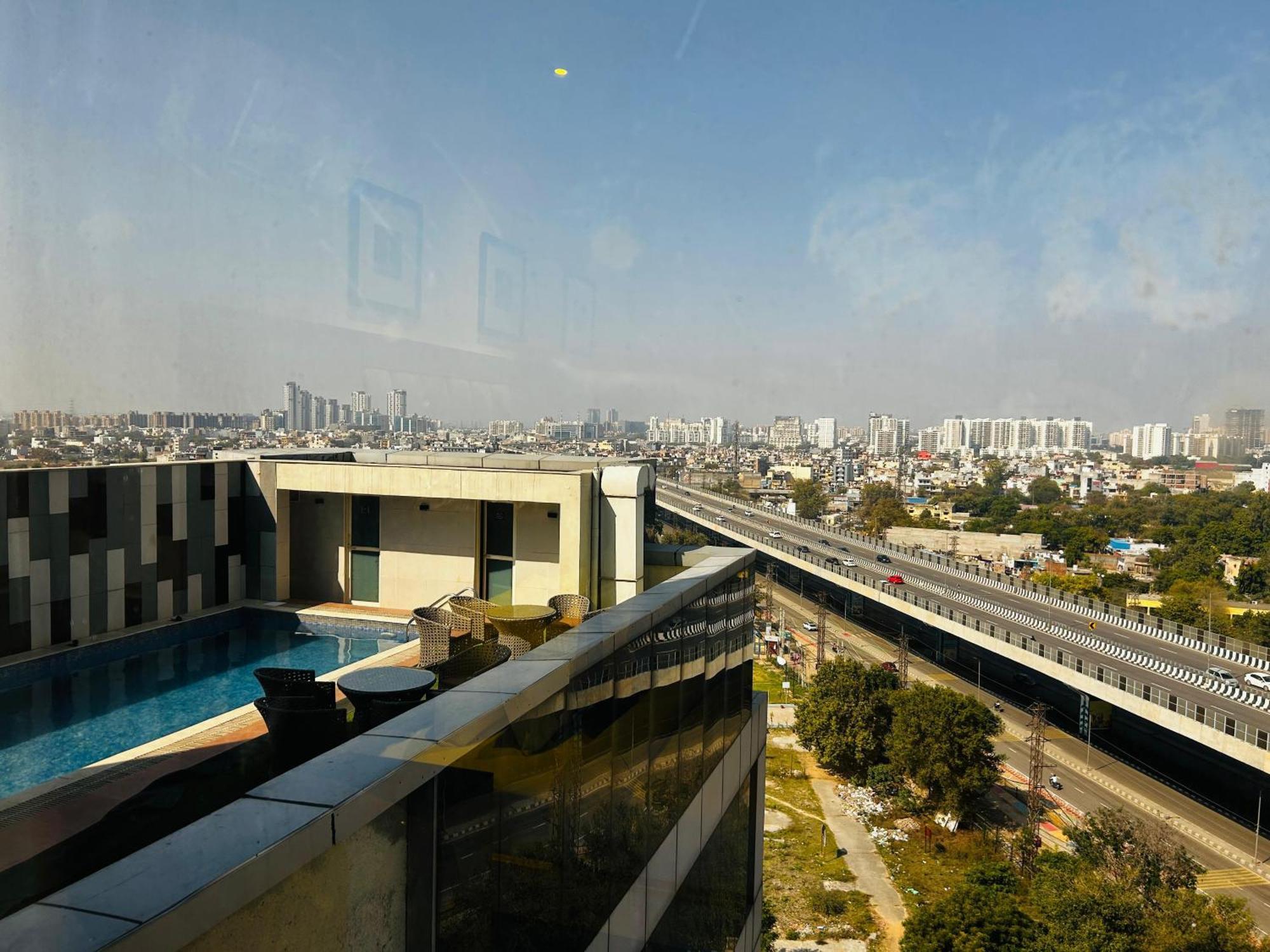 Sakura Gold 4* Gurgaon