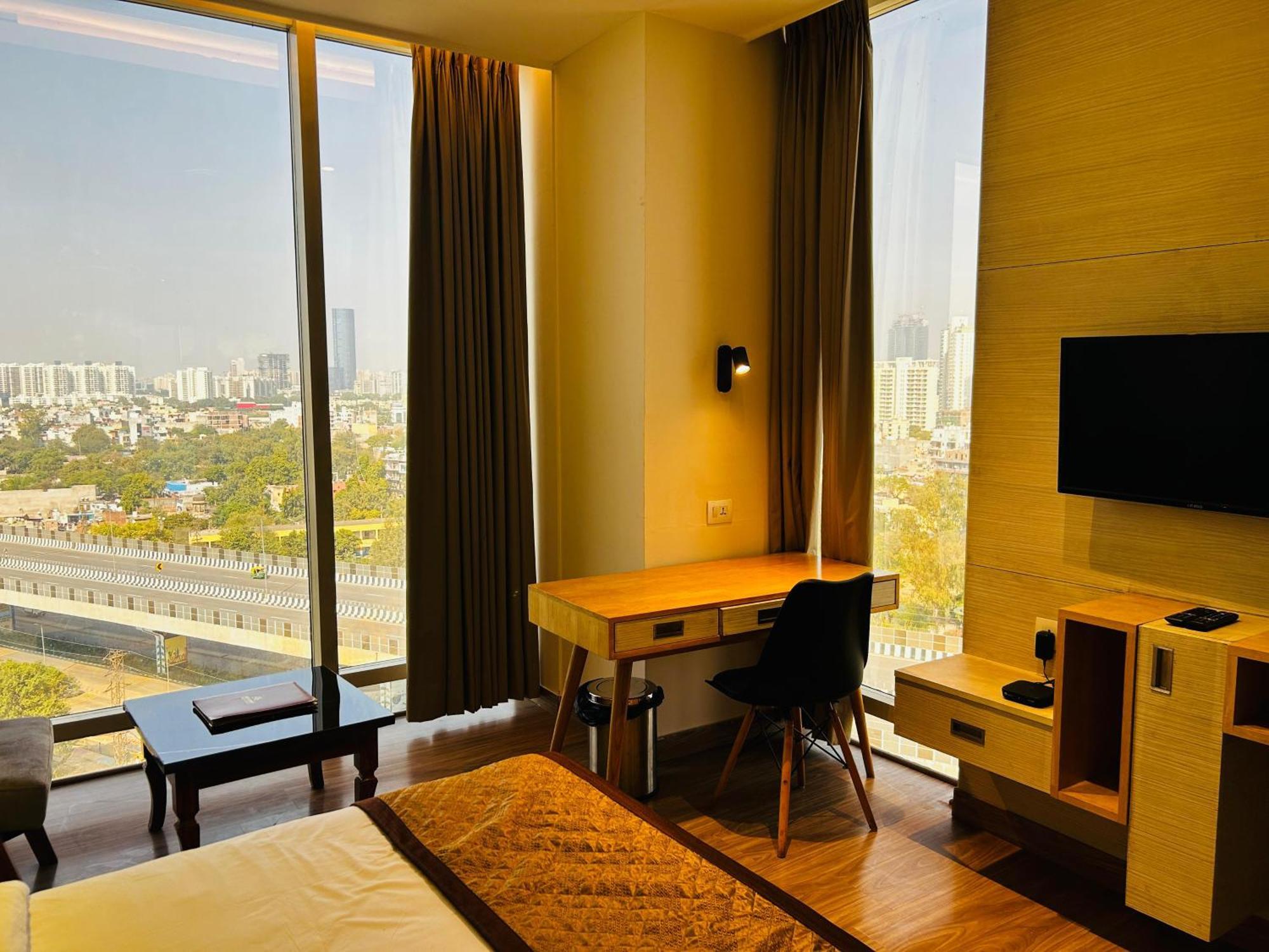 Hotel Sakura Gold Gurgaon