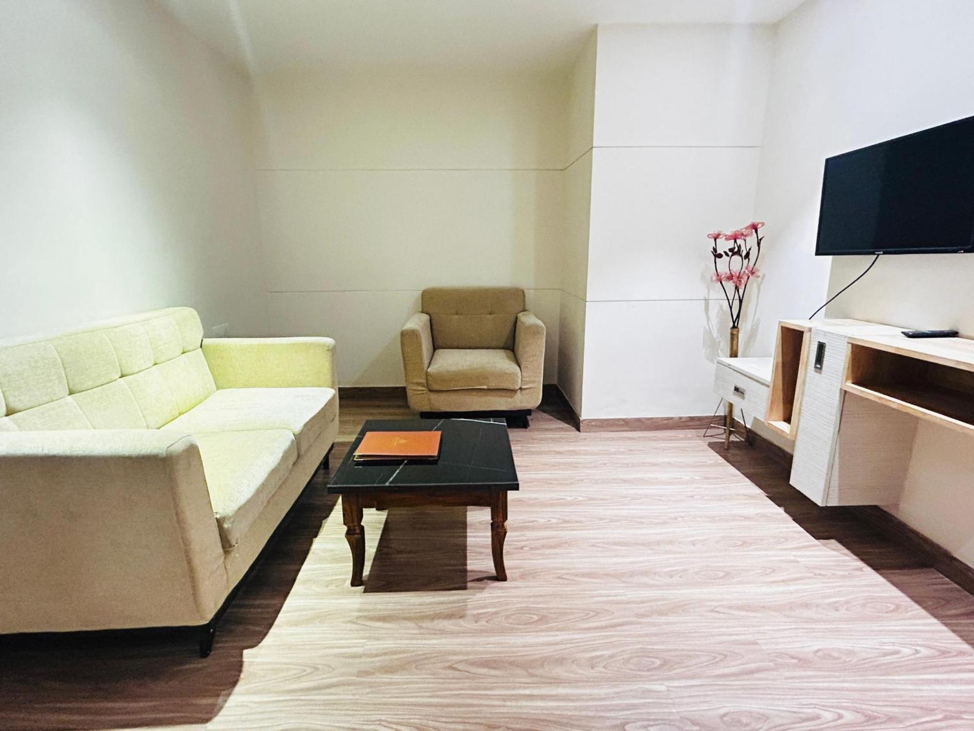Sakura Gold Hotel 4*