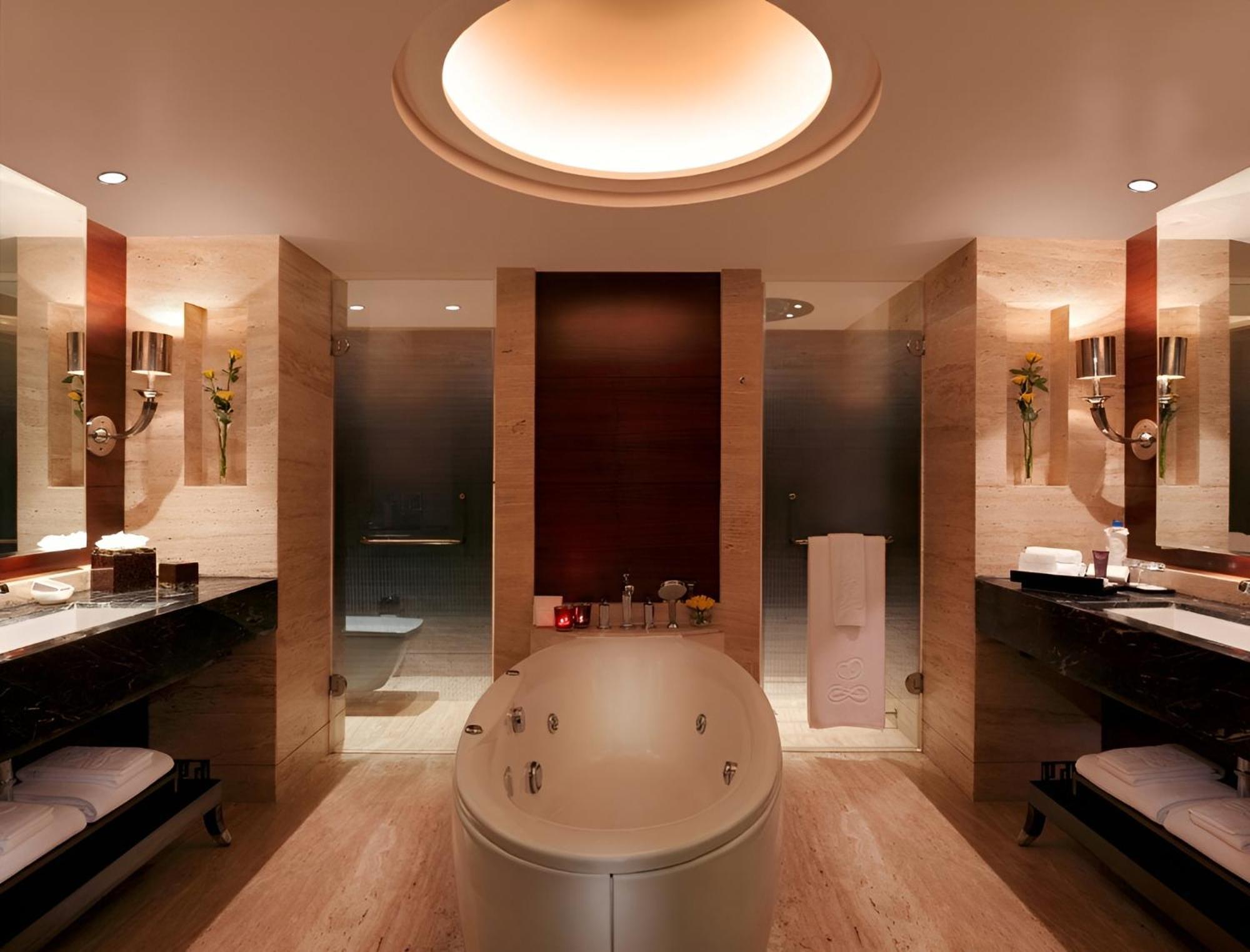 The Leela Ambience Gurugram & Residences - The Luxury Urban Sanctuary 5* Gurgaon