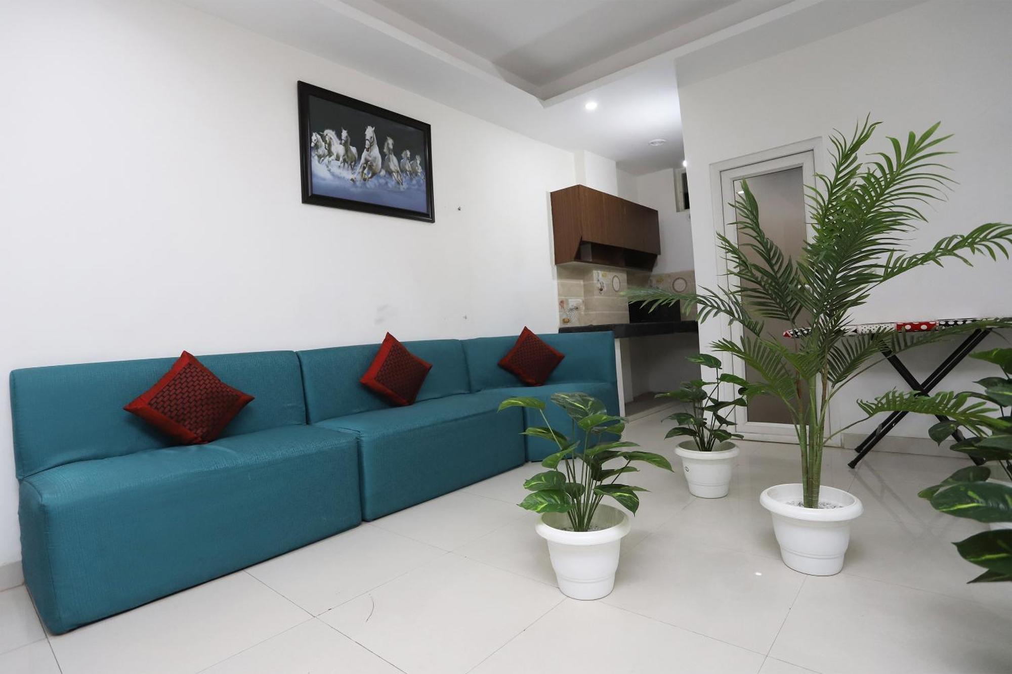 Hotel Super Capital O Levanti Near Aravali Biodiversity Park Gurgaon