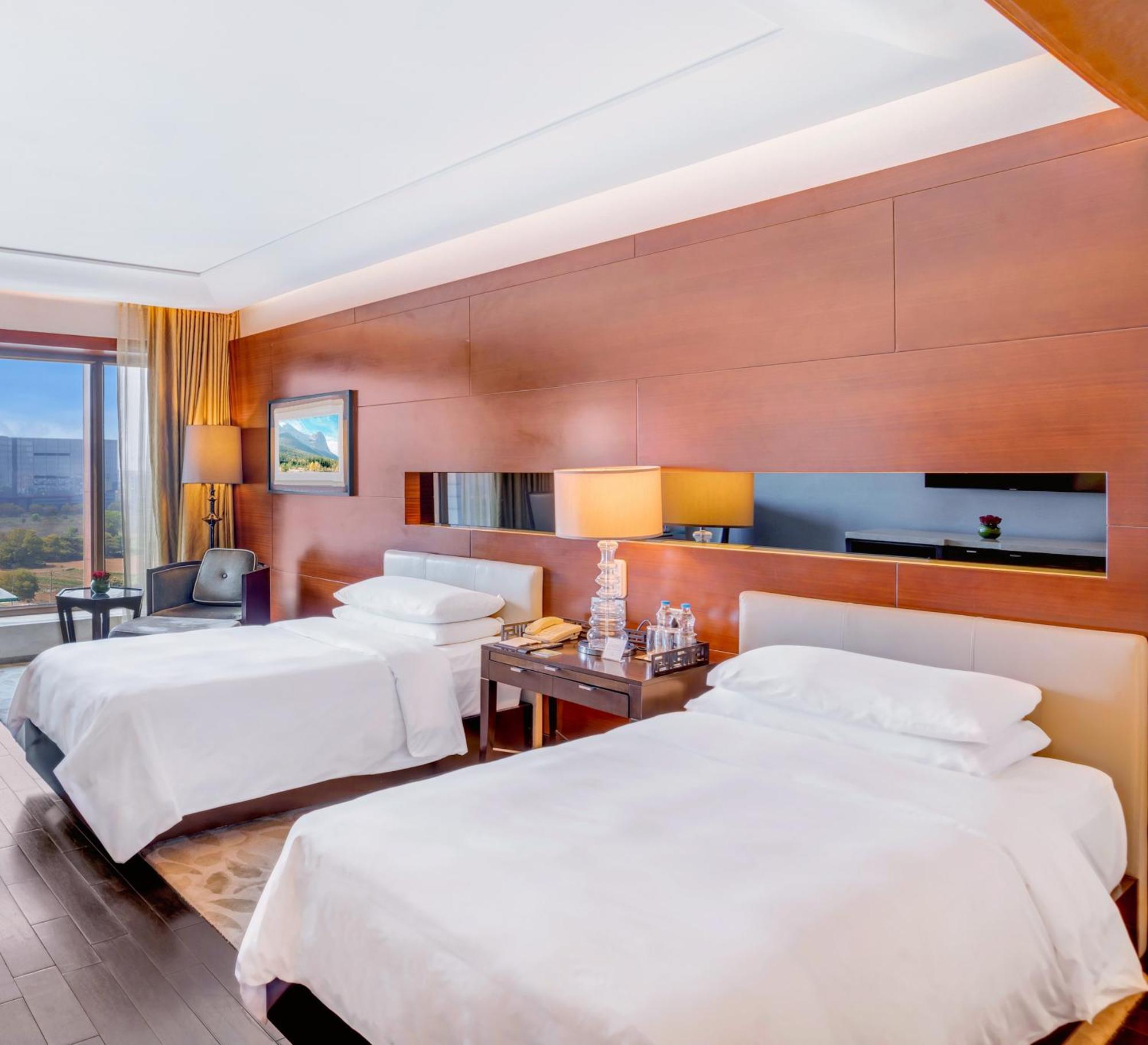 The Leela Ambience Gurugram & Residences - The Luxury Urban Sanctuary 5* Gurgaon