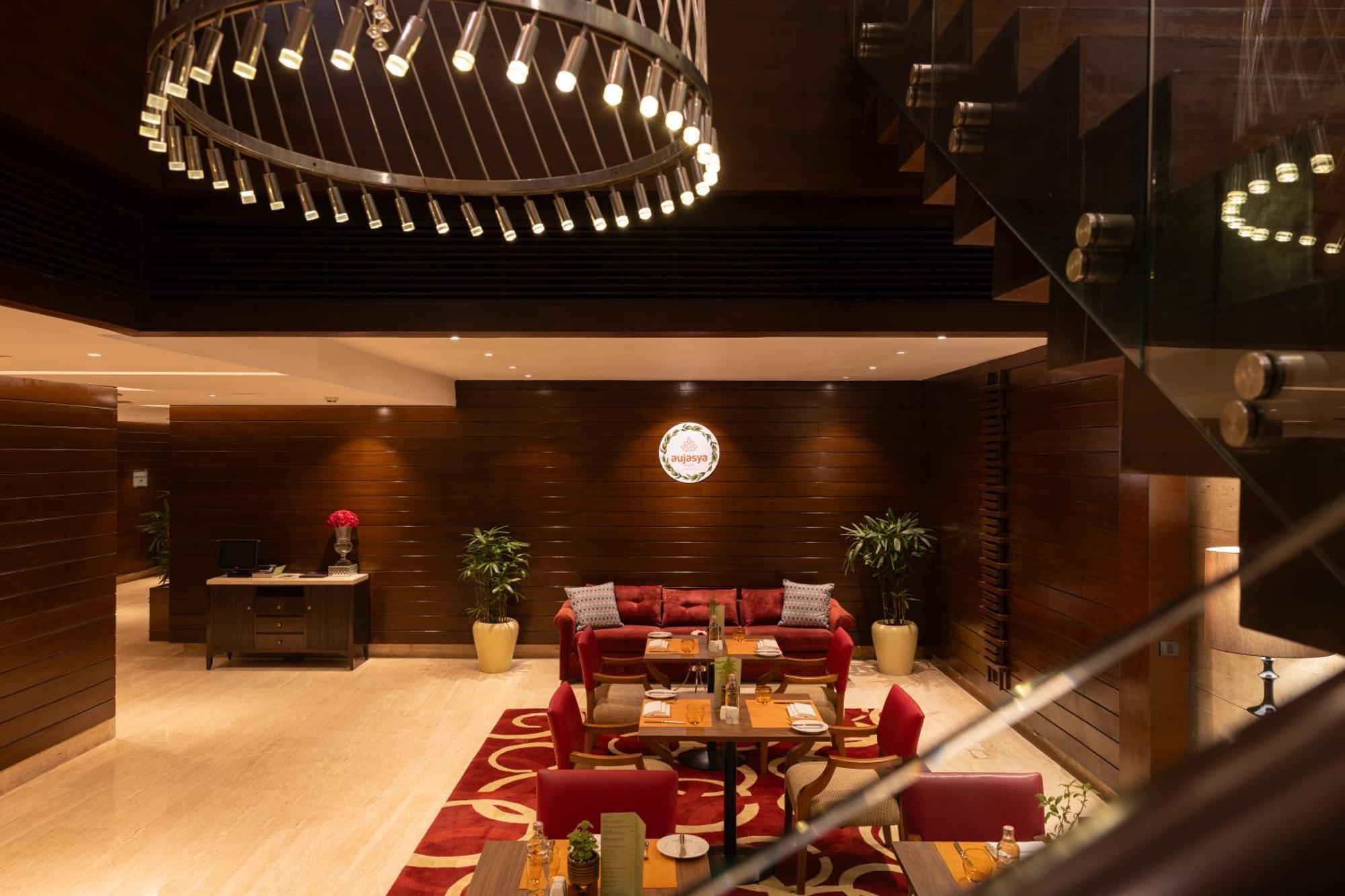Hotel The Leela Ambience Gurugram & Residences - The Luxury Urban Sanctuary Gurgaon