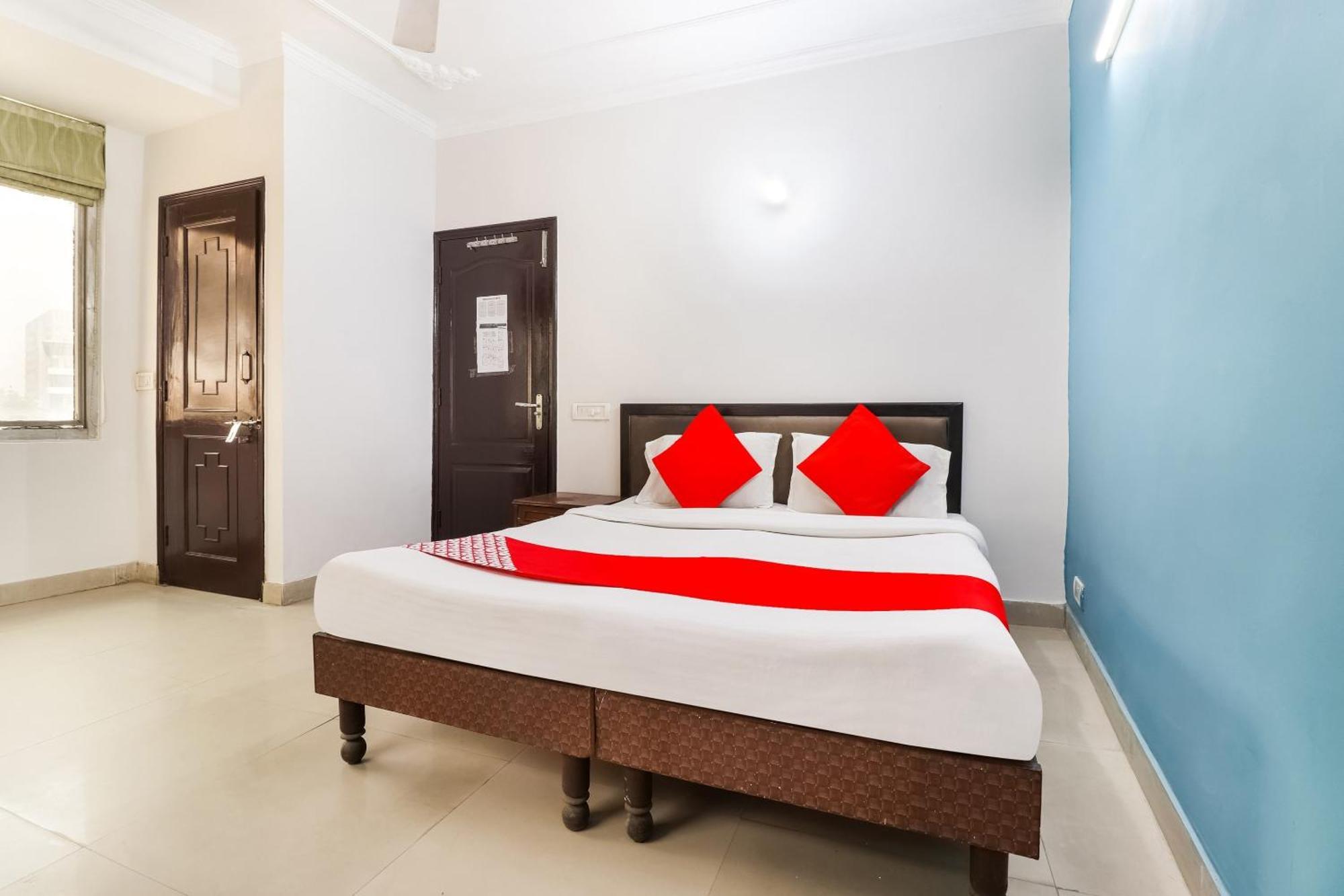 Hotel O Moonlight Residency 3*