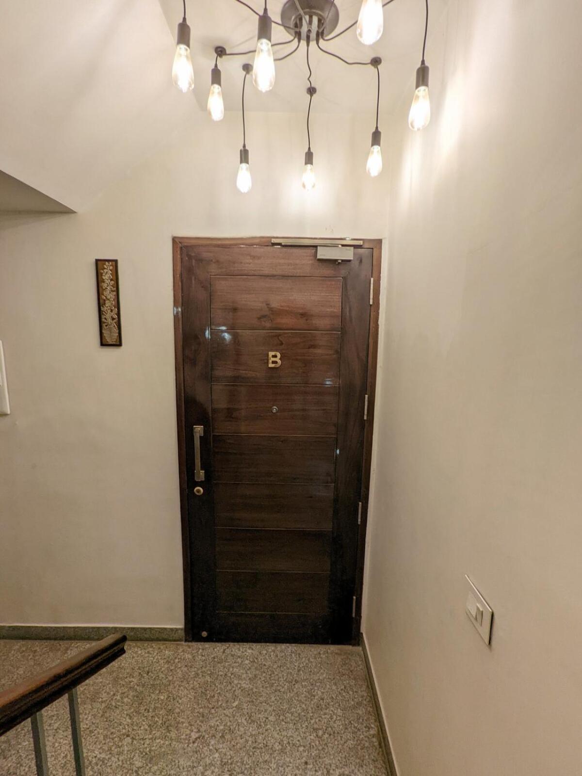 Dlf 5 Bed Cozy Dugout Pool Table 4k Theatre Gurgaon
