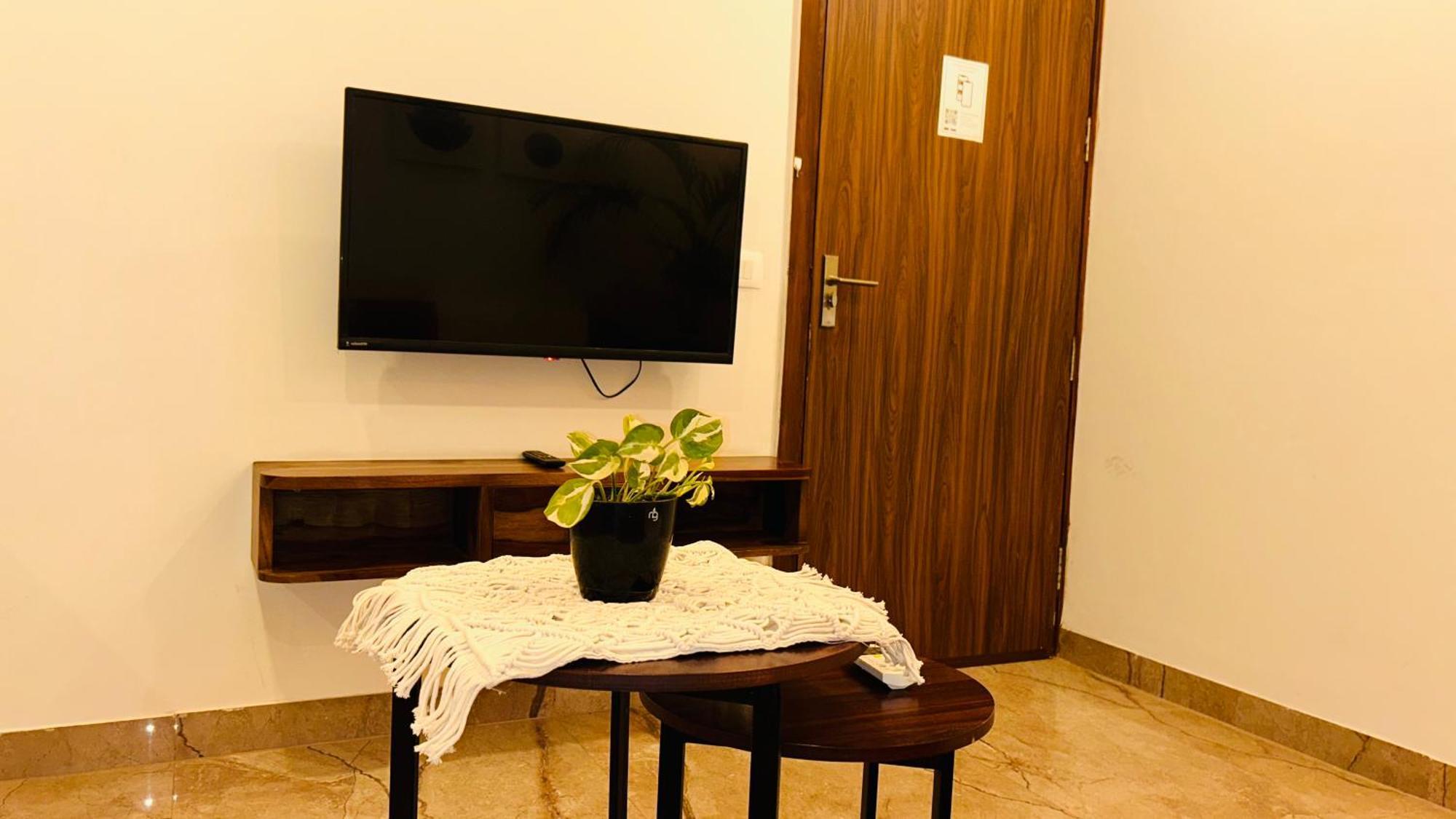 Liv Regalia - Medanta Hotel 3*