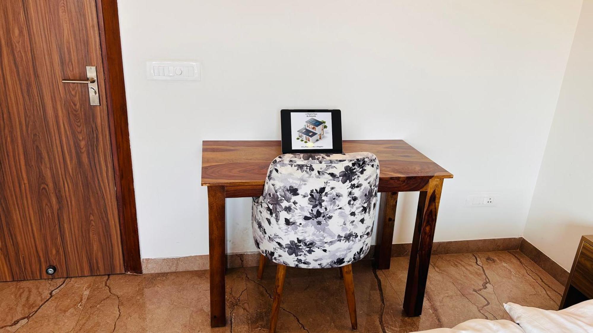 Liv Regalia - Medanta 3*