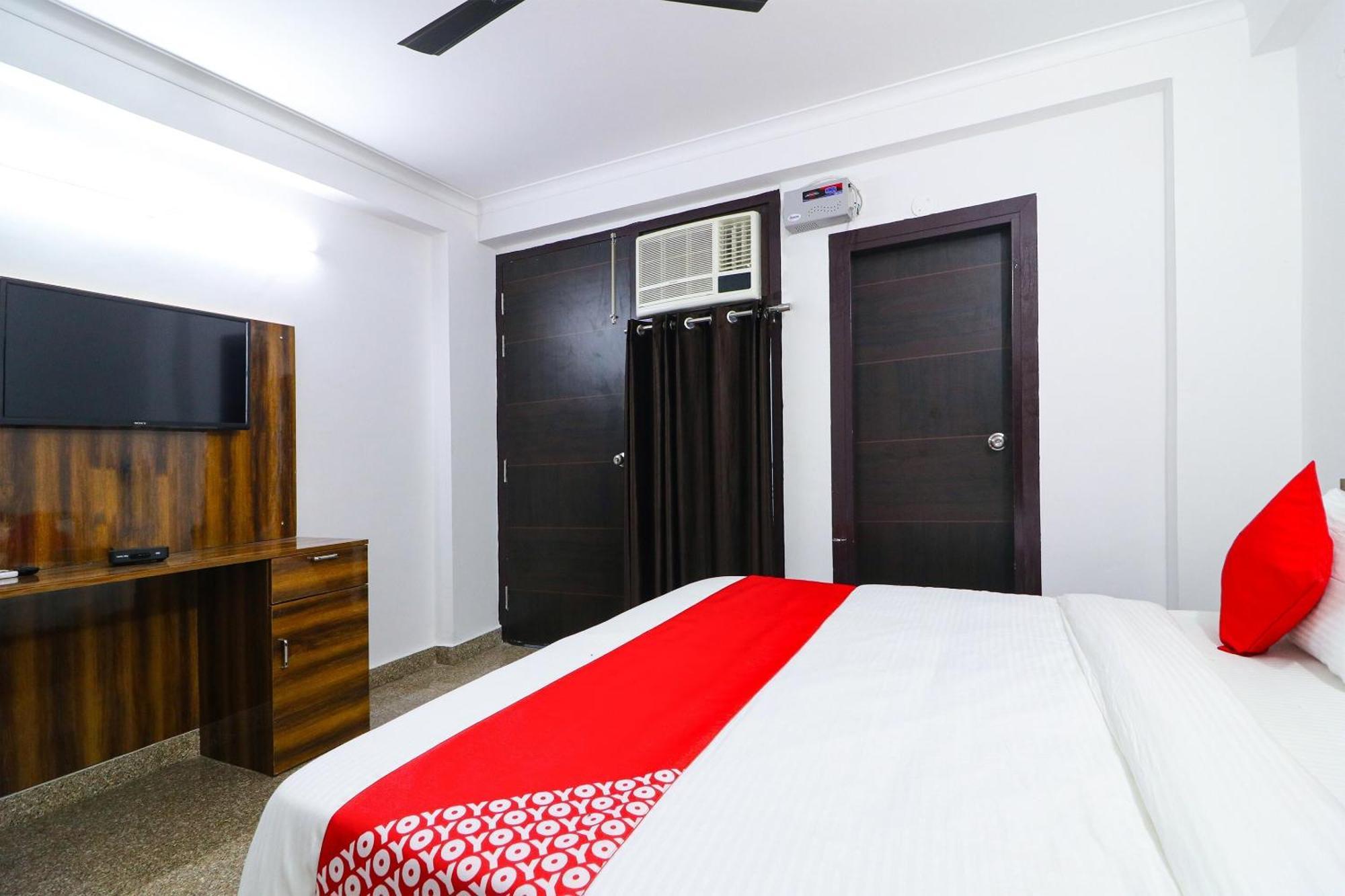 Collection O Diamond 3* Gurgaon
