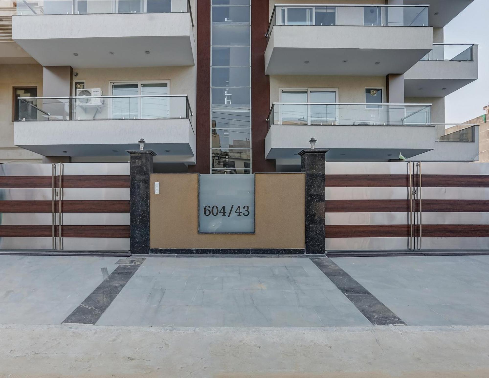 Collection O The Doors Near Appu Ghar Hotel Gurgaon