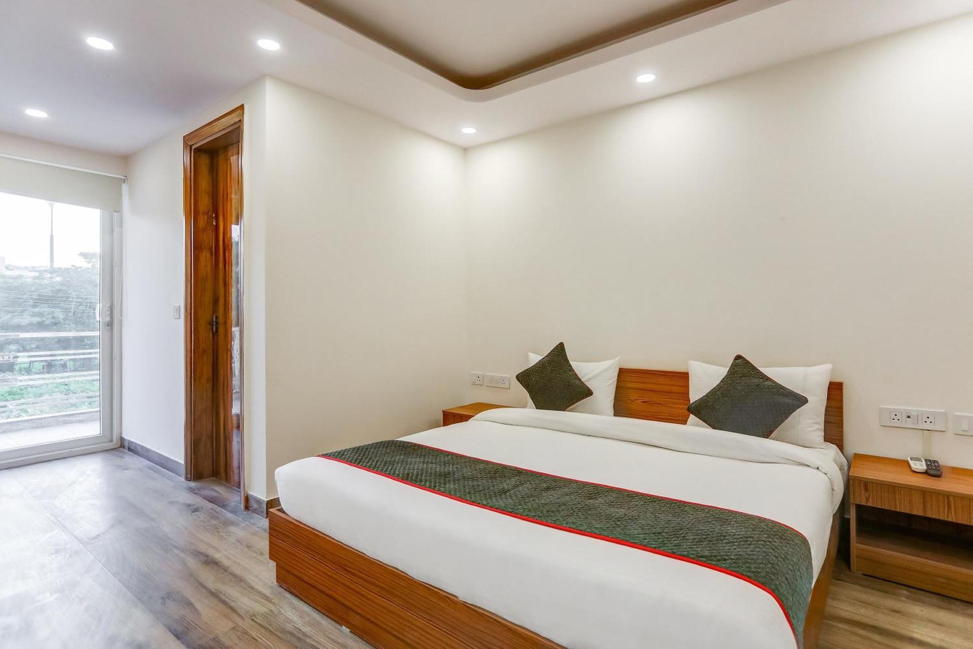 Hotel Collection O The Doors Near Appu Ghar 4*