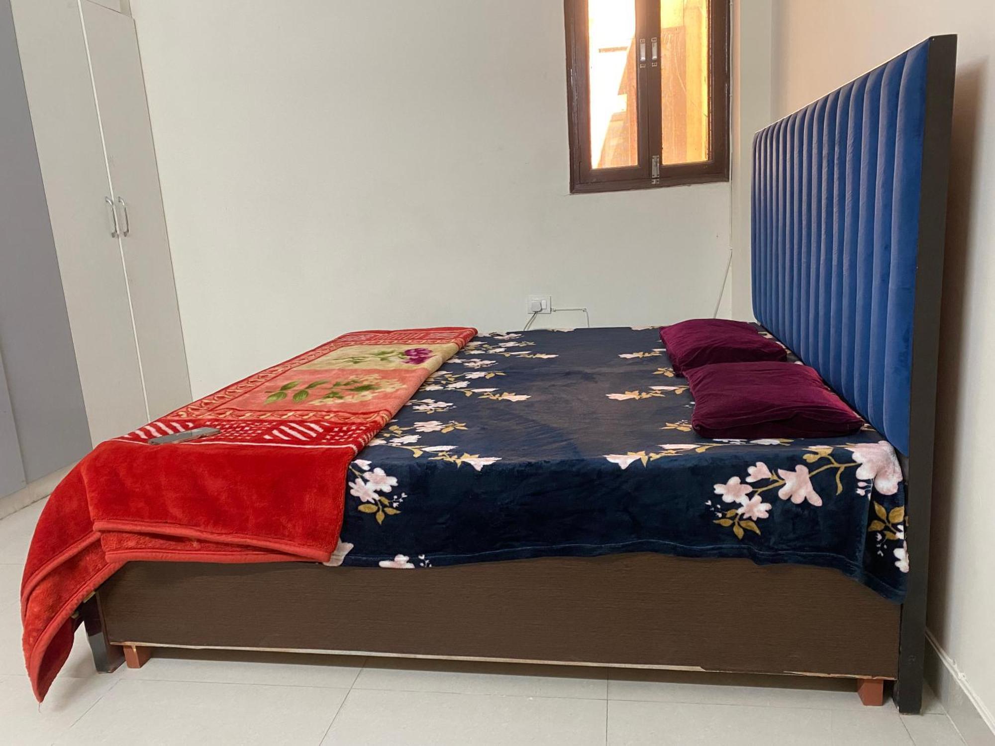 Apartment Cozy 2 Bhk Flat In