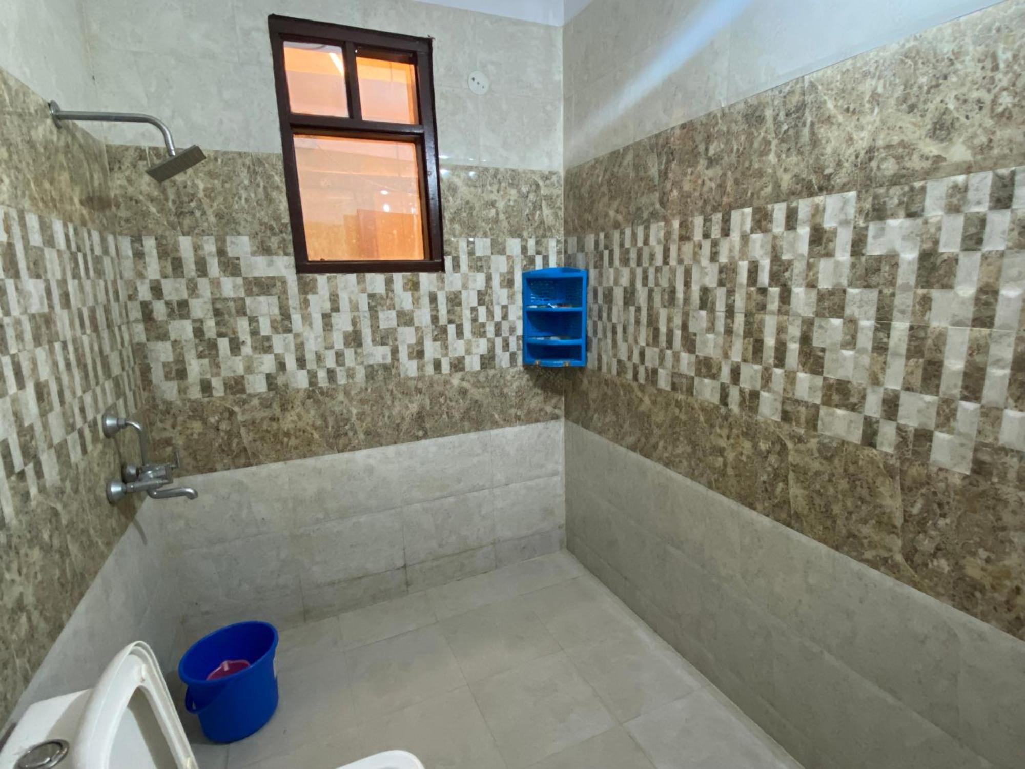 Cozy 2 Bhk Flat In Apartment Gurgaon