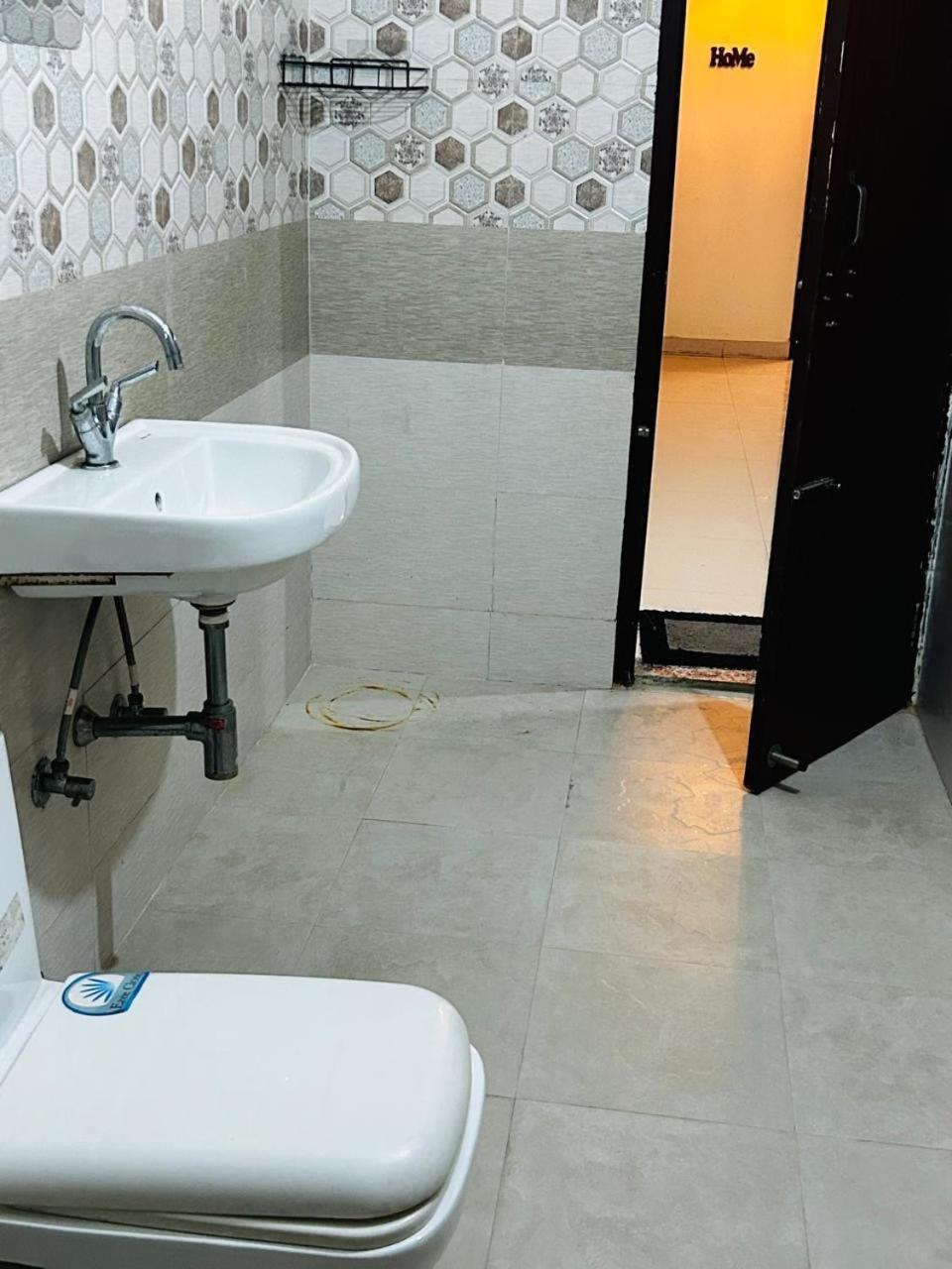 Cozy 2 Bhk Flat In Gurgaon