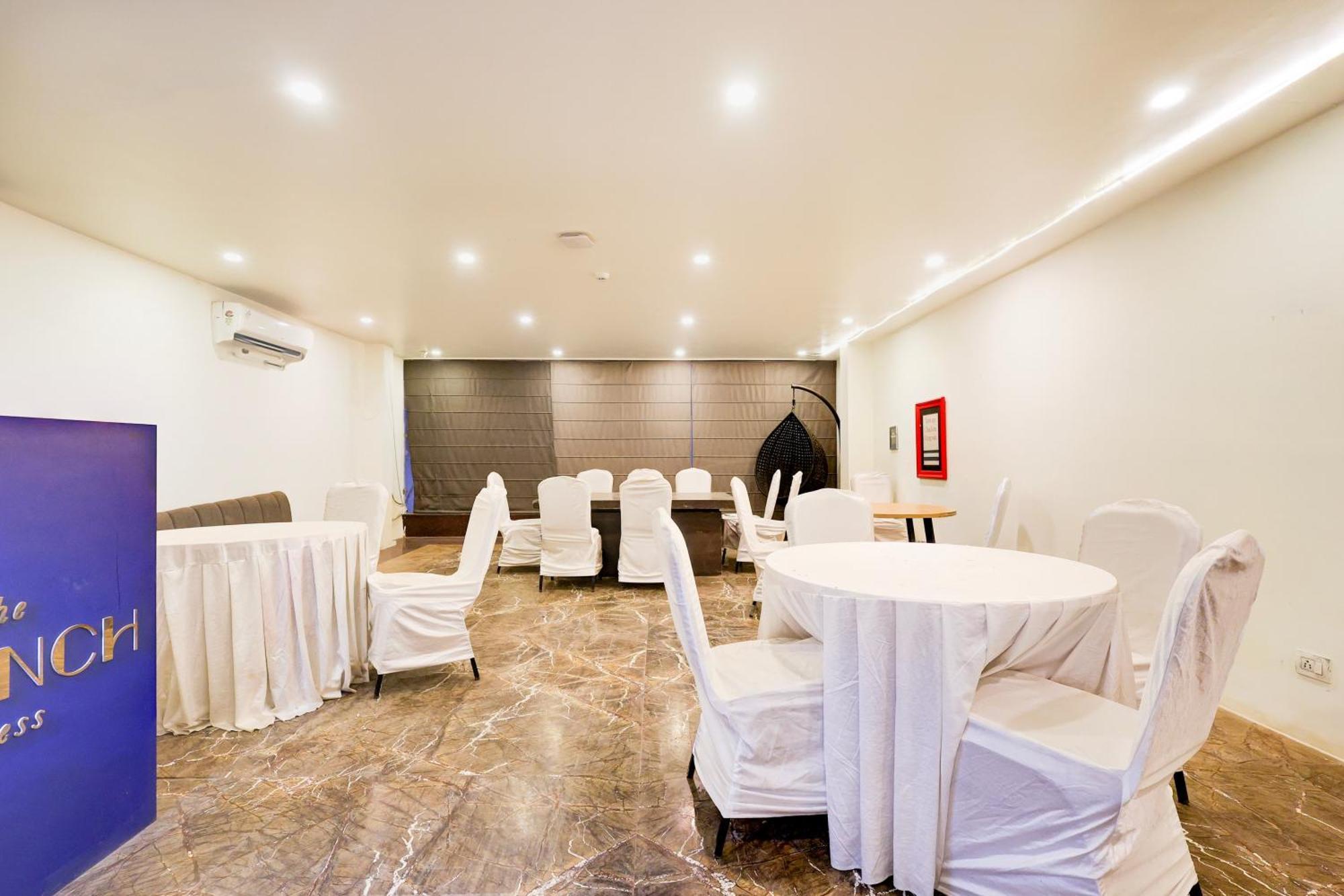 Super Townhouse Sector 57 Near Hong Kong Bazaar * Gurgaon