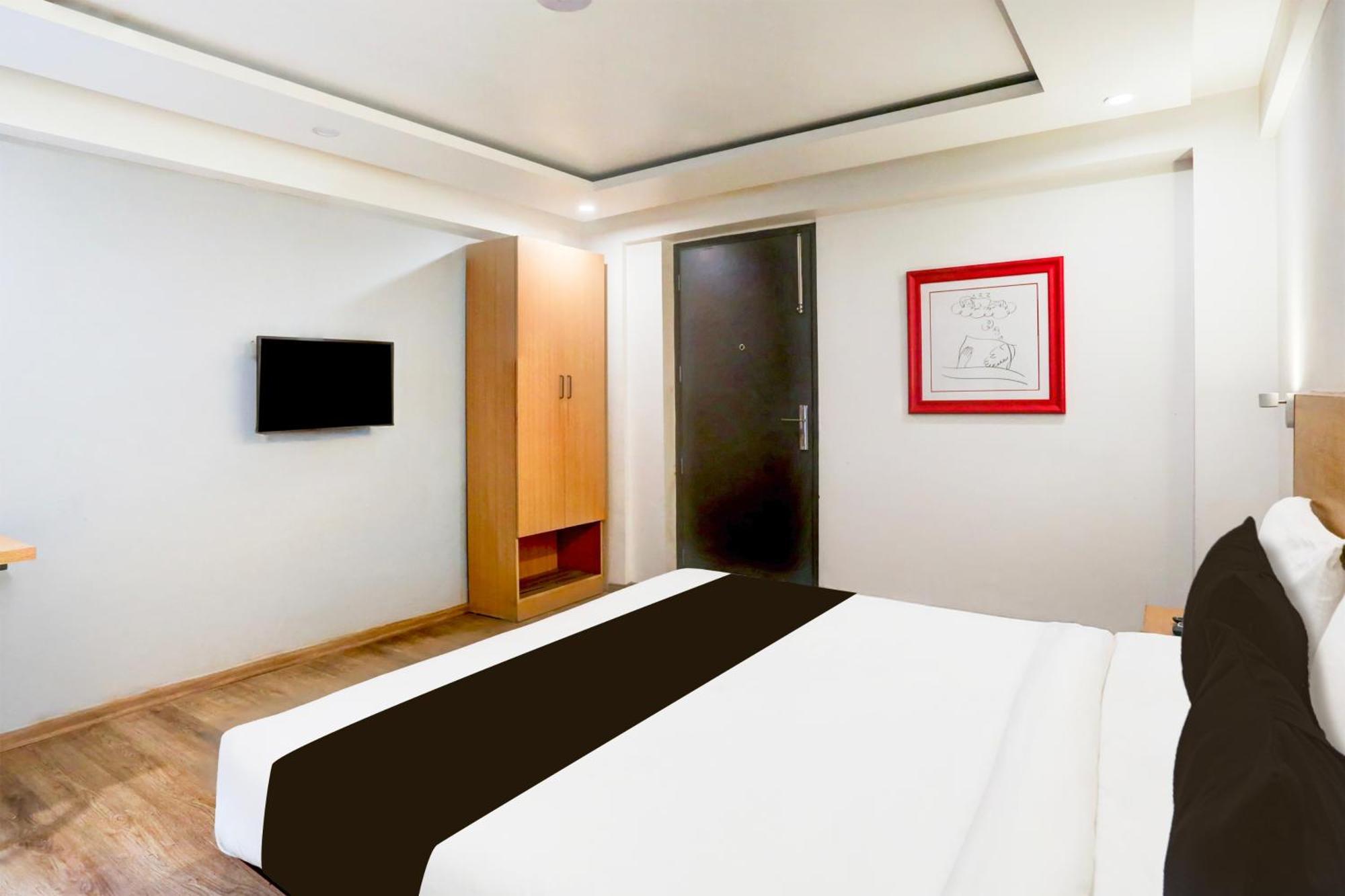 Super Townhouse Sector 57 Near Hong Kong Bazaar Gurgaon