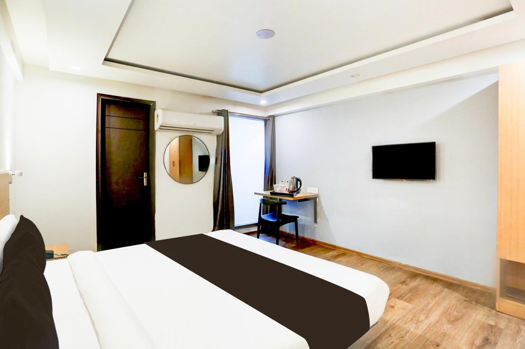 Hotel Super Townhouse Sector 57 Near Hong Kong Bazaar *