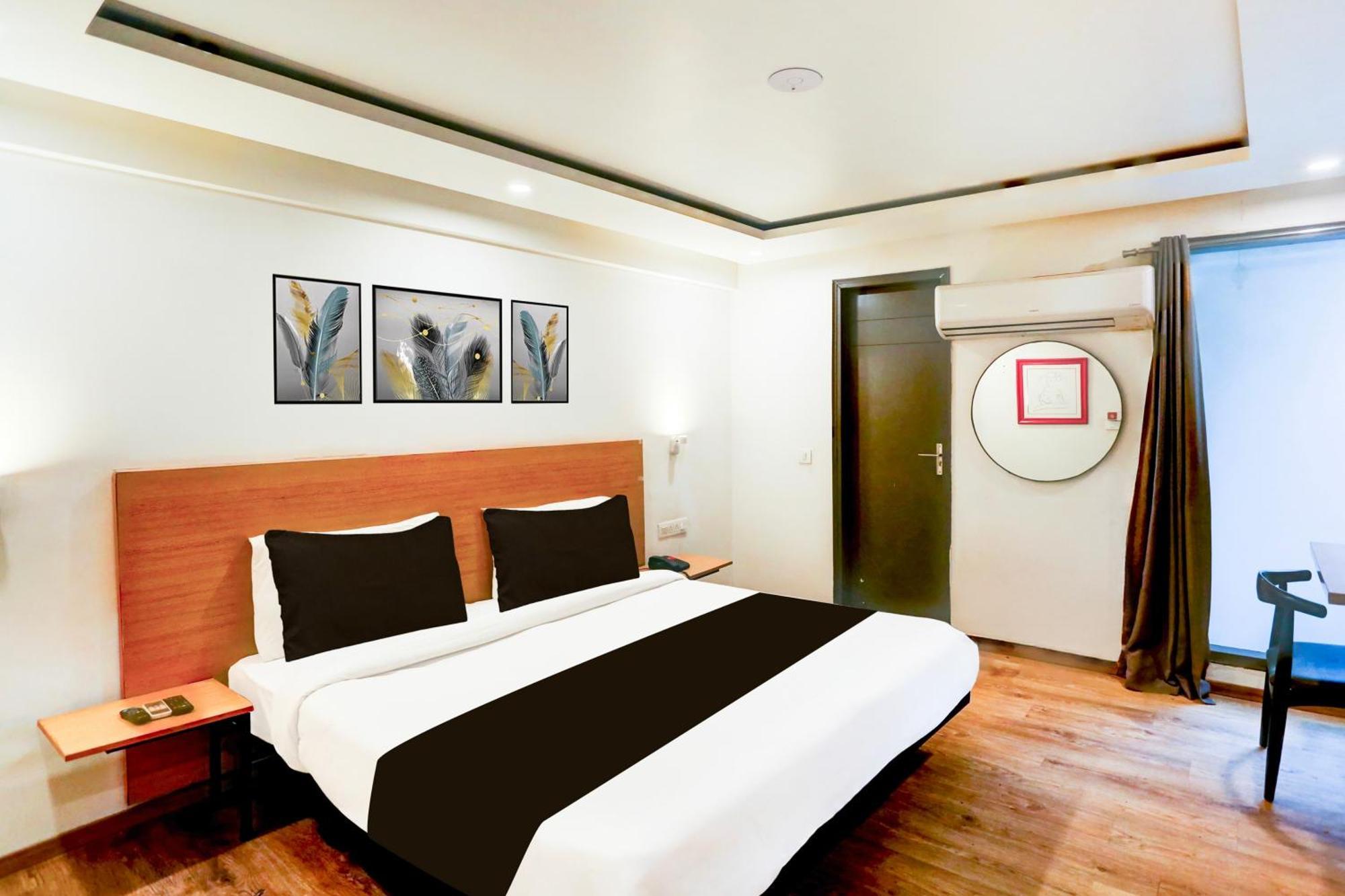 Super Townhouse Sector 57 Near Hong Kong Bazaar * Gurgaon