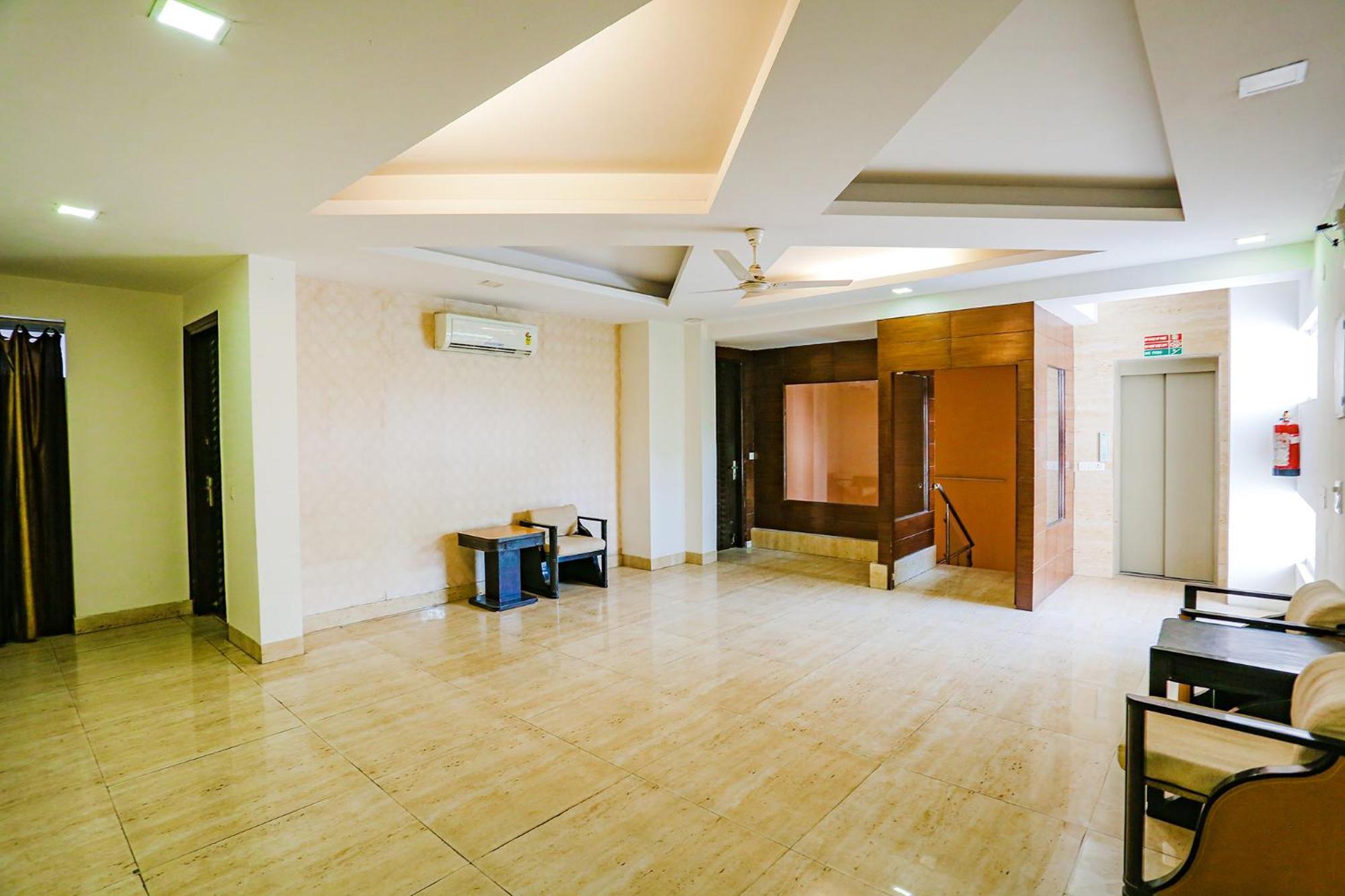 Fabhotel Premium Nest 3* Gurgaon