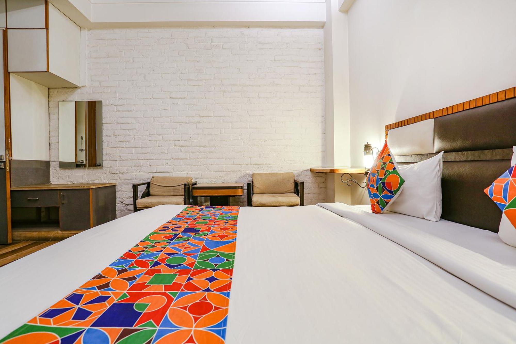 Fabhotel Premium Nest Gurgaon