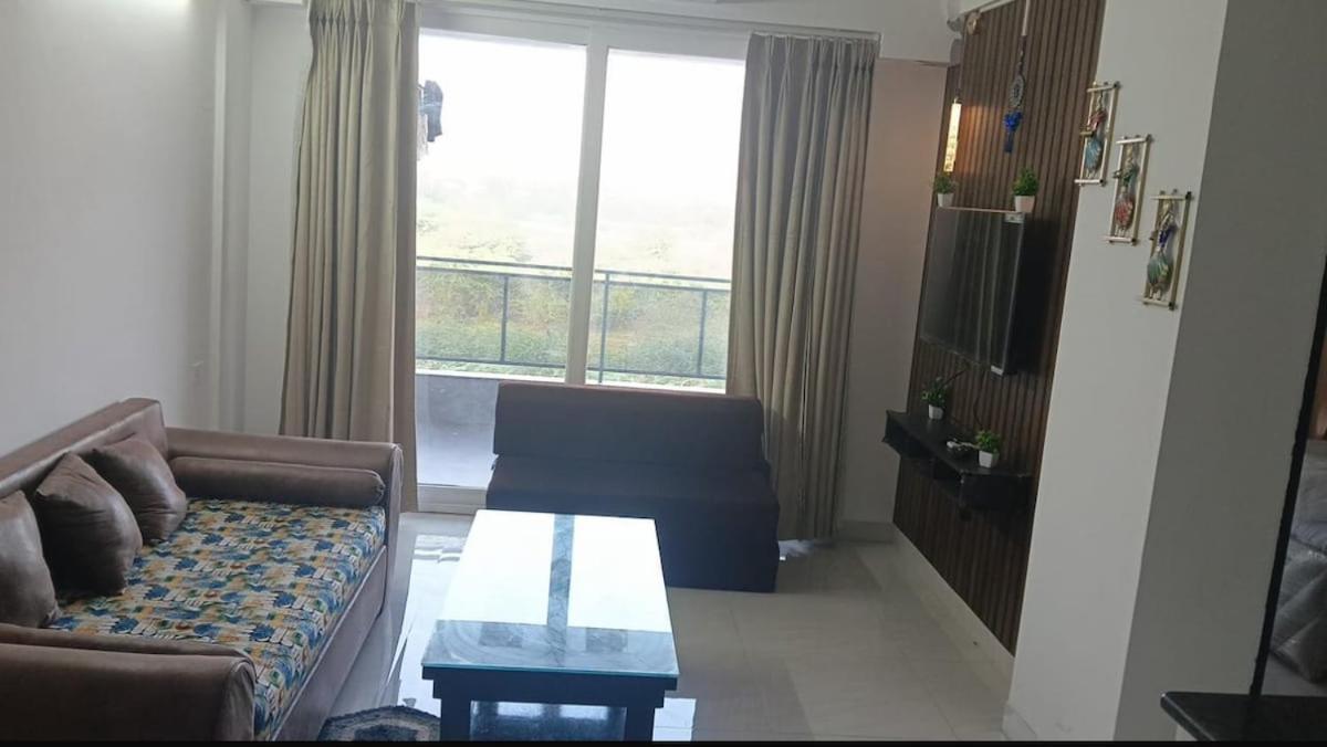 Apartment Dwarka Express