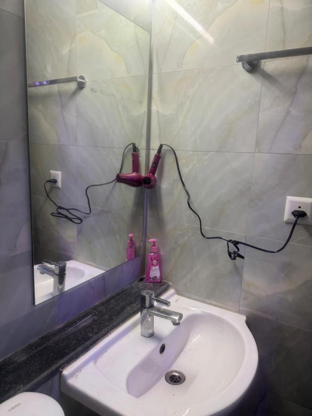 Apartment Dwarka Express *