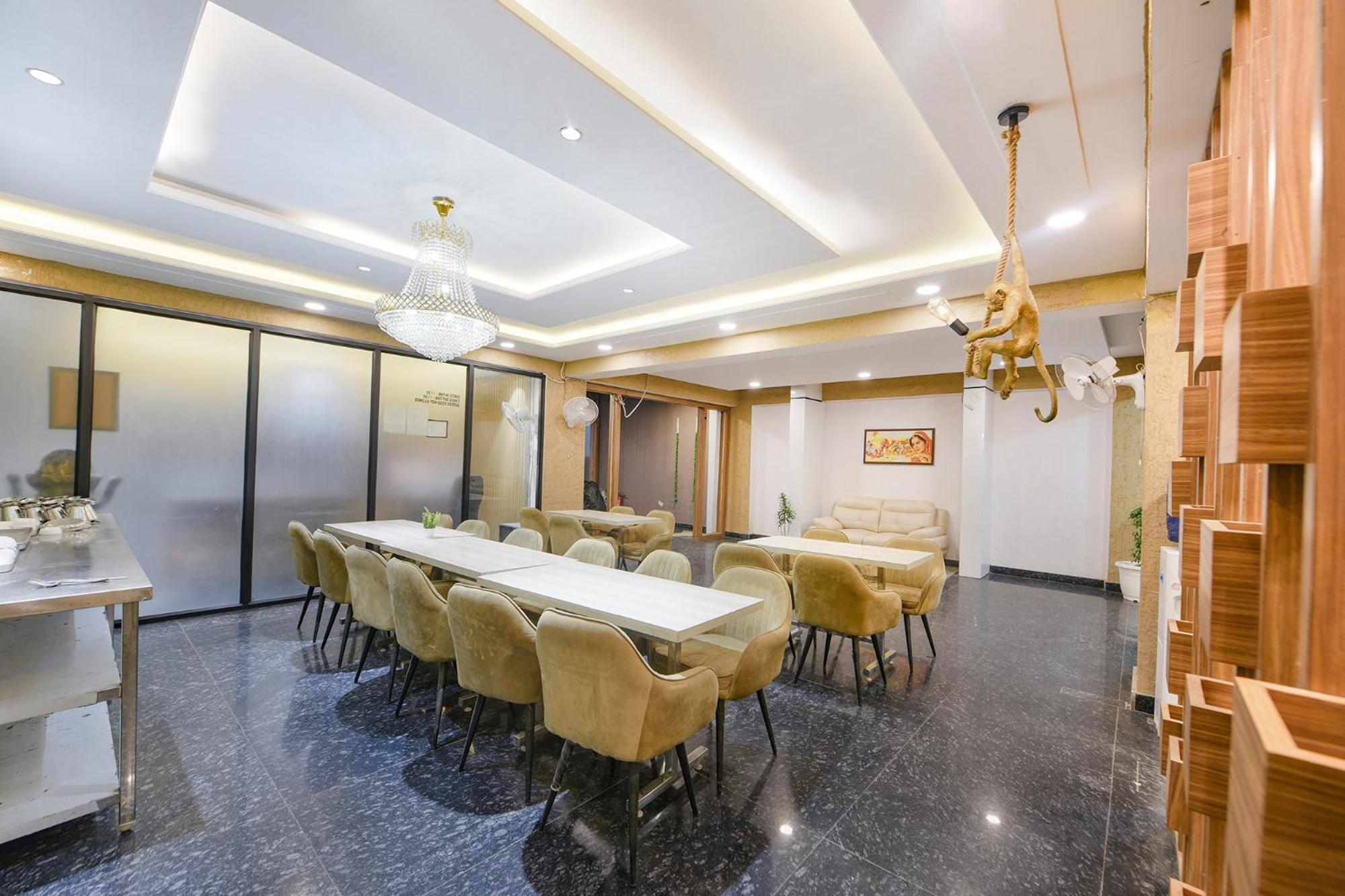 Fabhotel Dm 45 - Nr Millenium Center Metro Hotel 3*