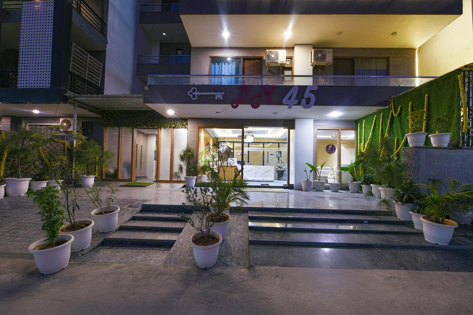 Hotel Fabhotel Dm 45 - Nr Millenium Center Metro Gurgaon
