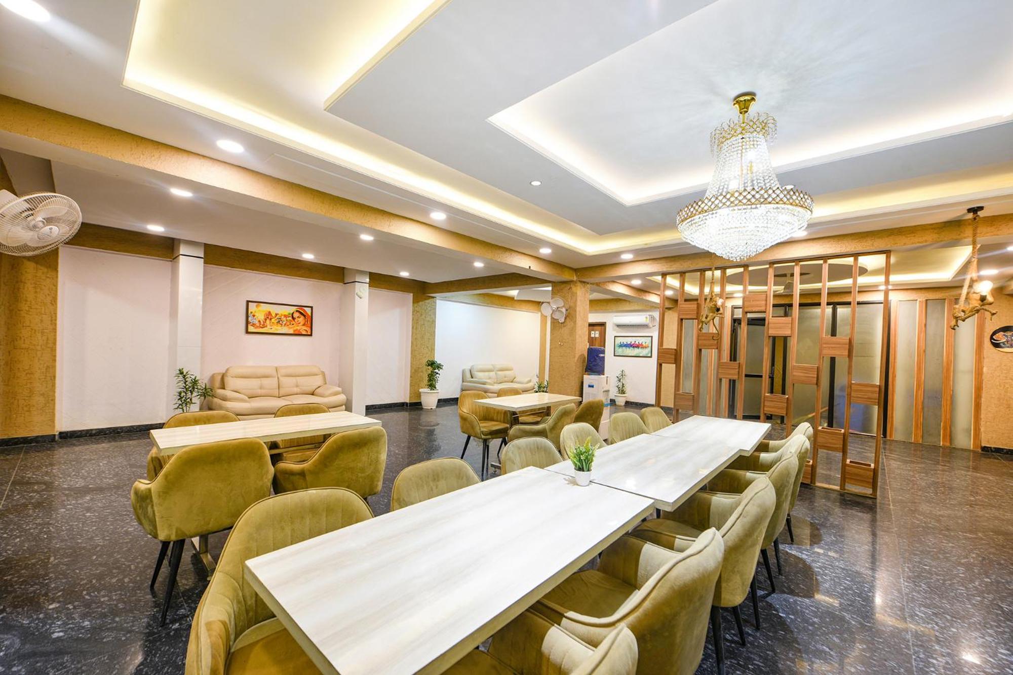 Fabhotel Dm 45 - Nr Millenium Center Metro 3* Gurgaon