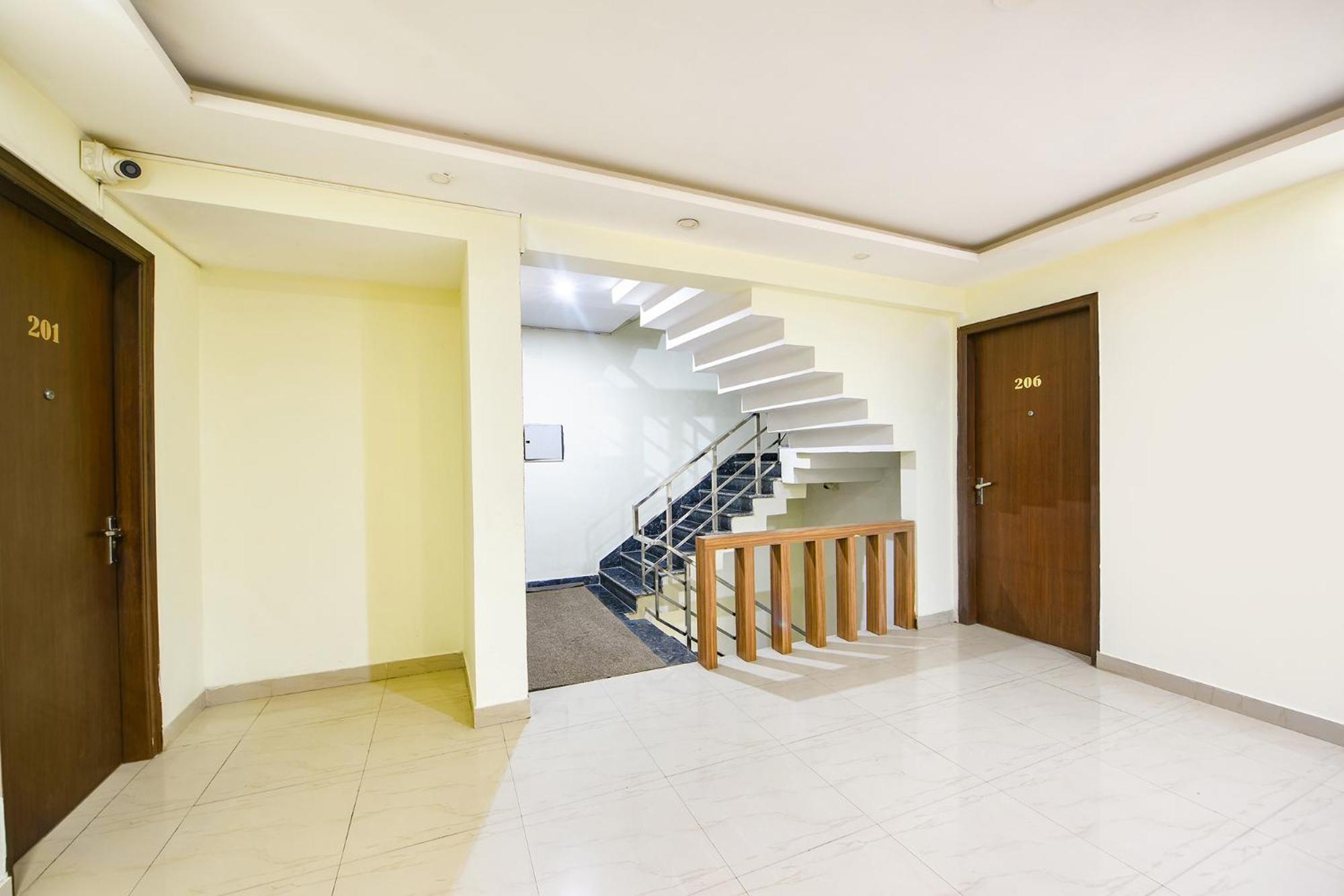 Fabhotel Dm 45 - Nr Millenium Center Metro Hotel 3*