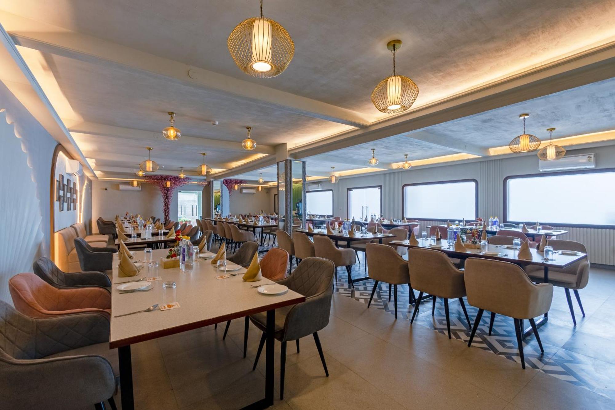 Resort Aapno Ghar & Amusement Park Gurgaon