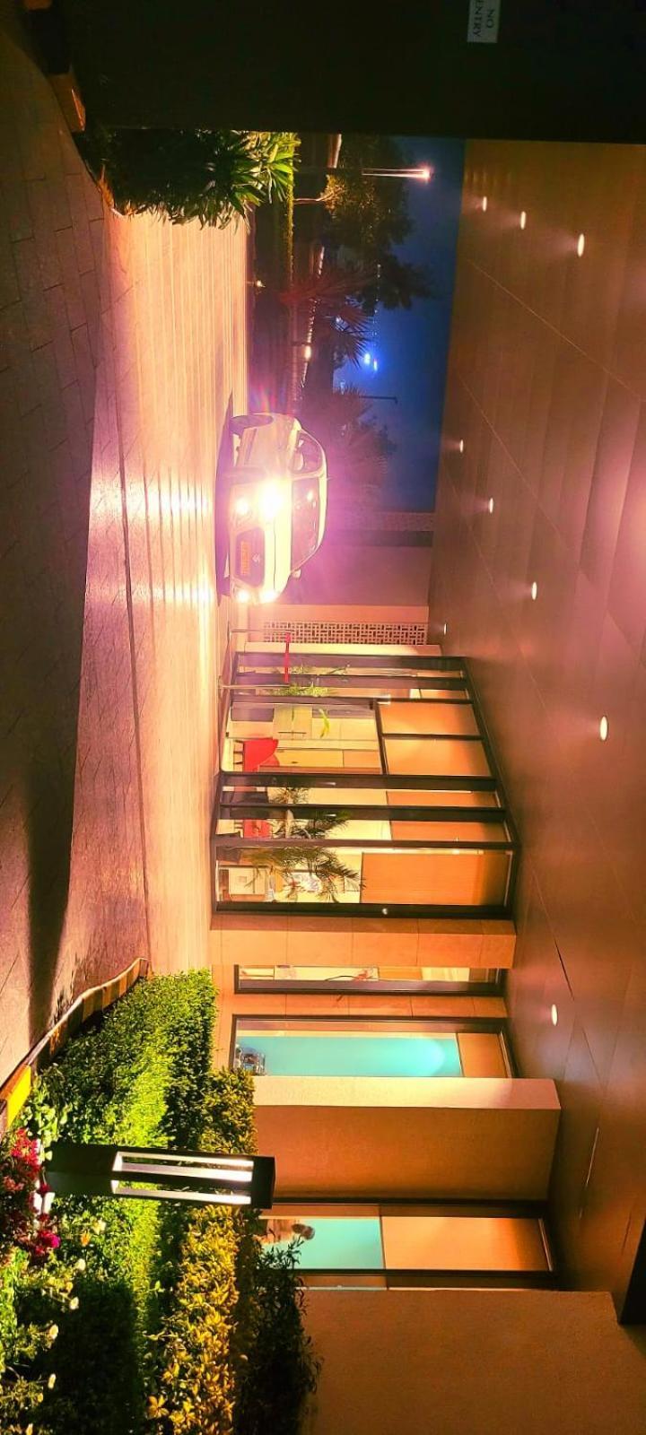 Luxury, Secure, Comfy Homestay