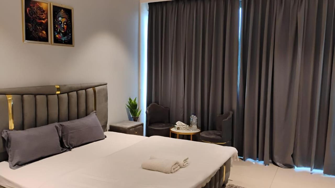 Sweet & Cozy Gurugram Apartment *