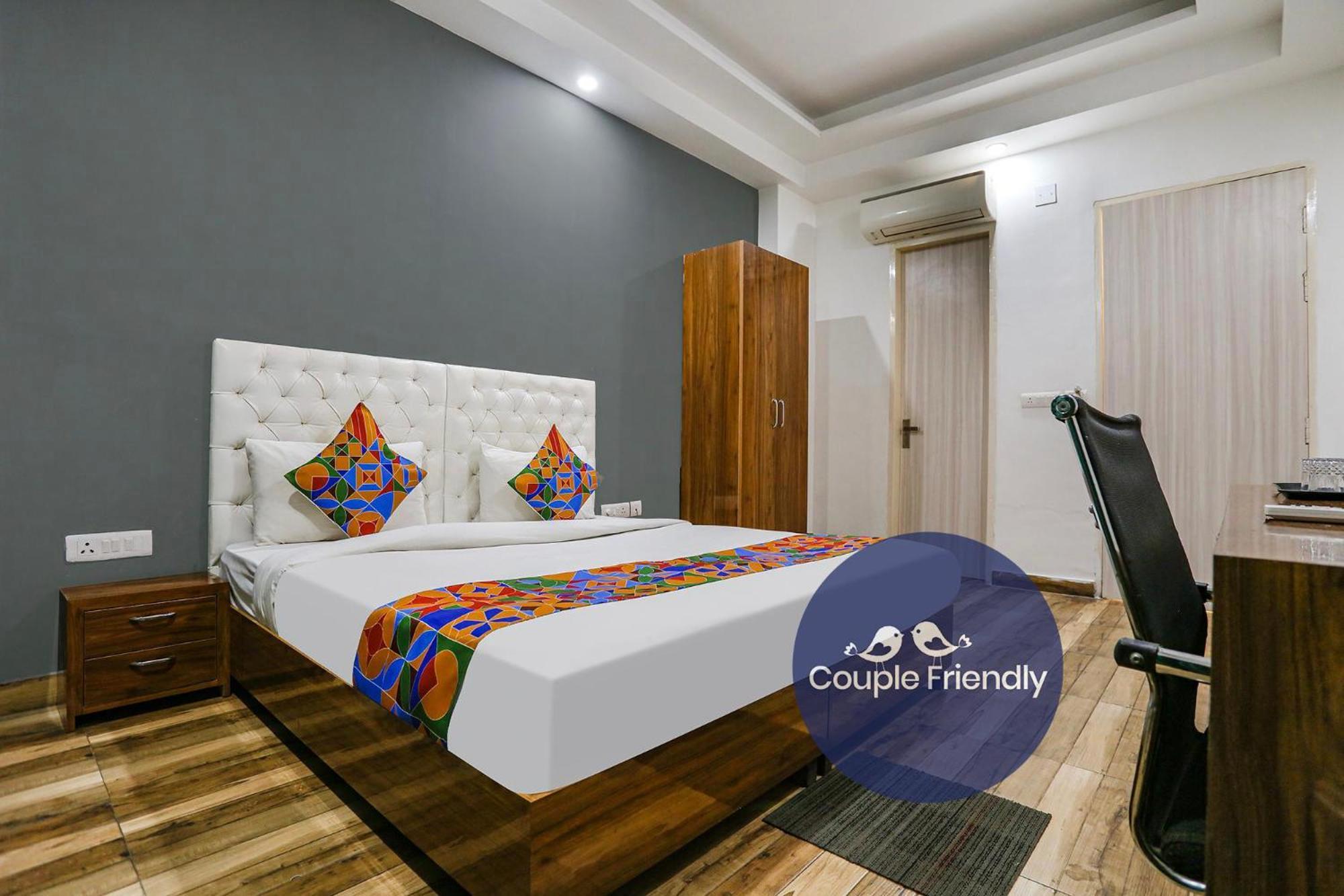 Fabhotel Skylight Near Medanta Hospital
