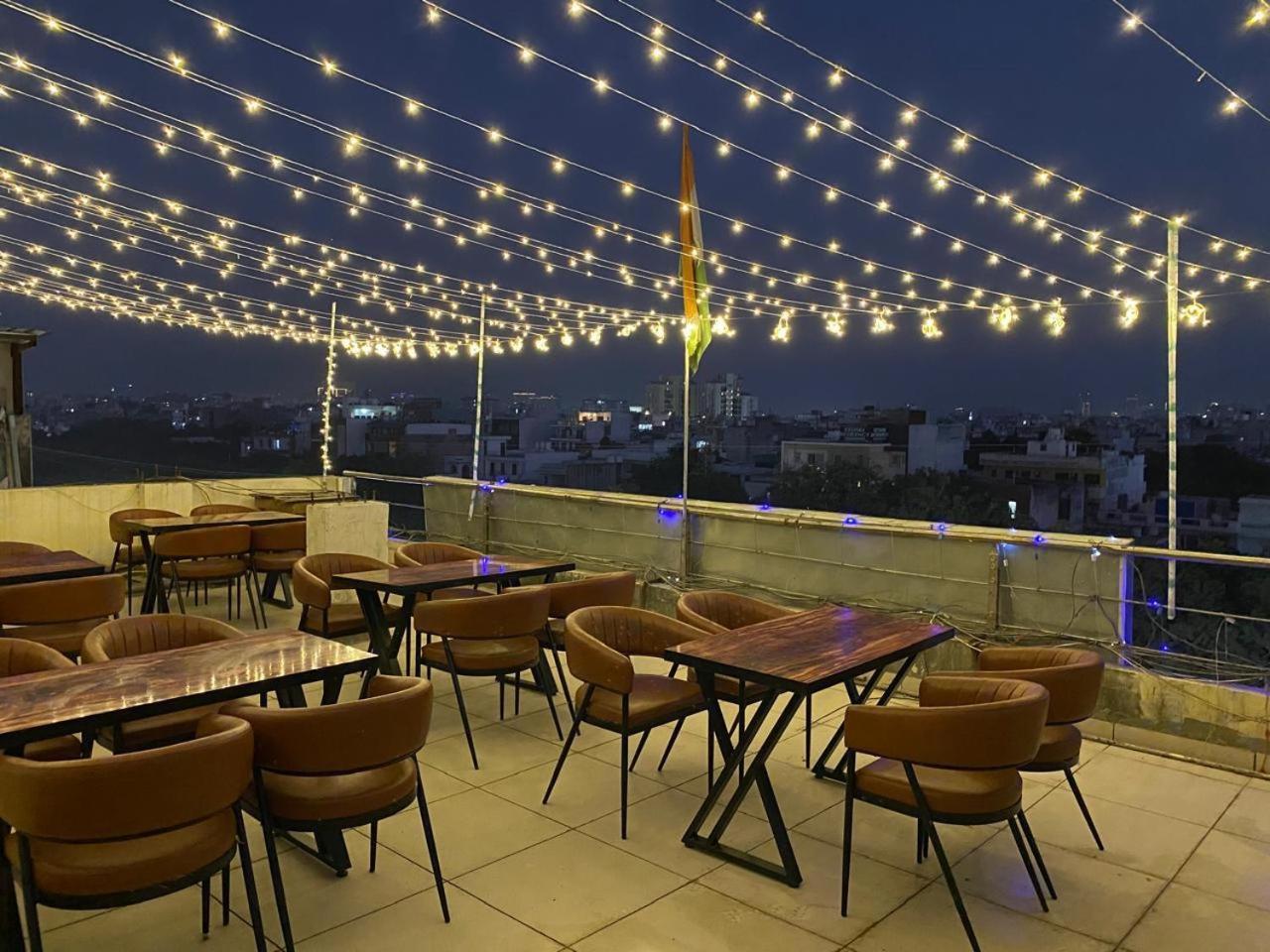 Oyster Pearl - Medicity Gurugram, Near Medanta Hospital 3*