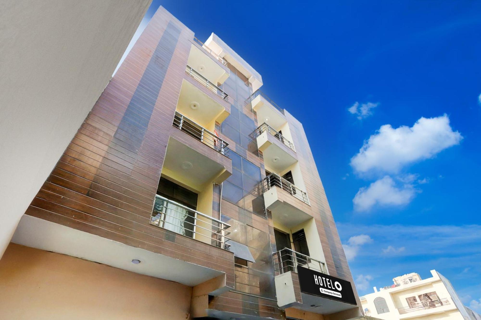Hotel Super O Sheetla Colony Gurgaon