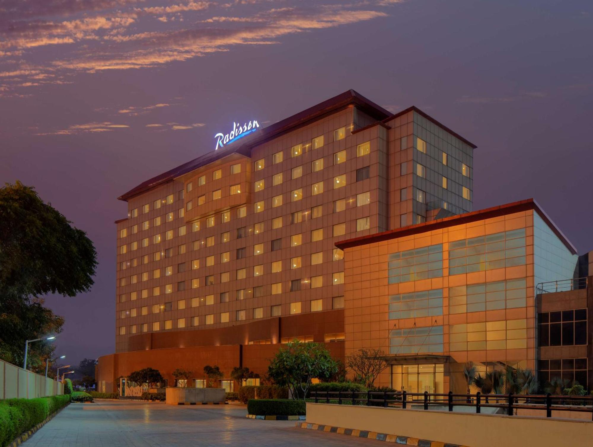 Radisson Gurugram Udyog Vihar 5* Gurgaon