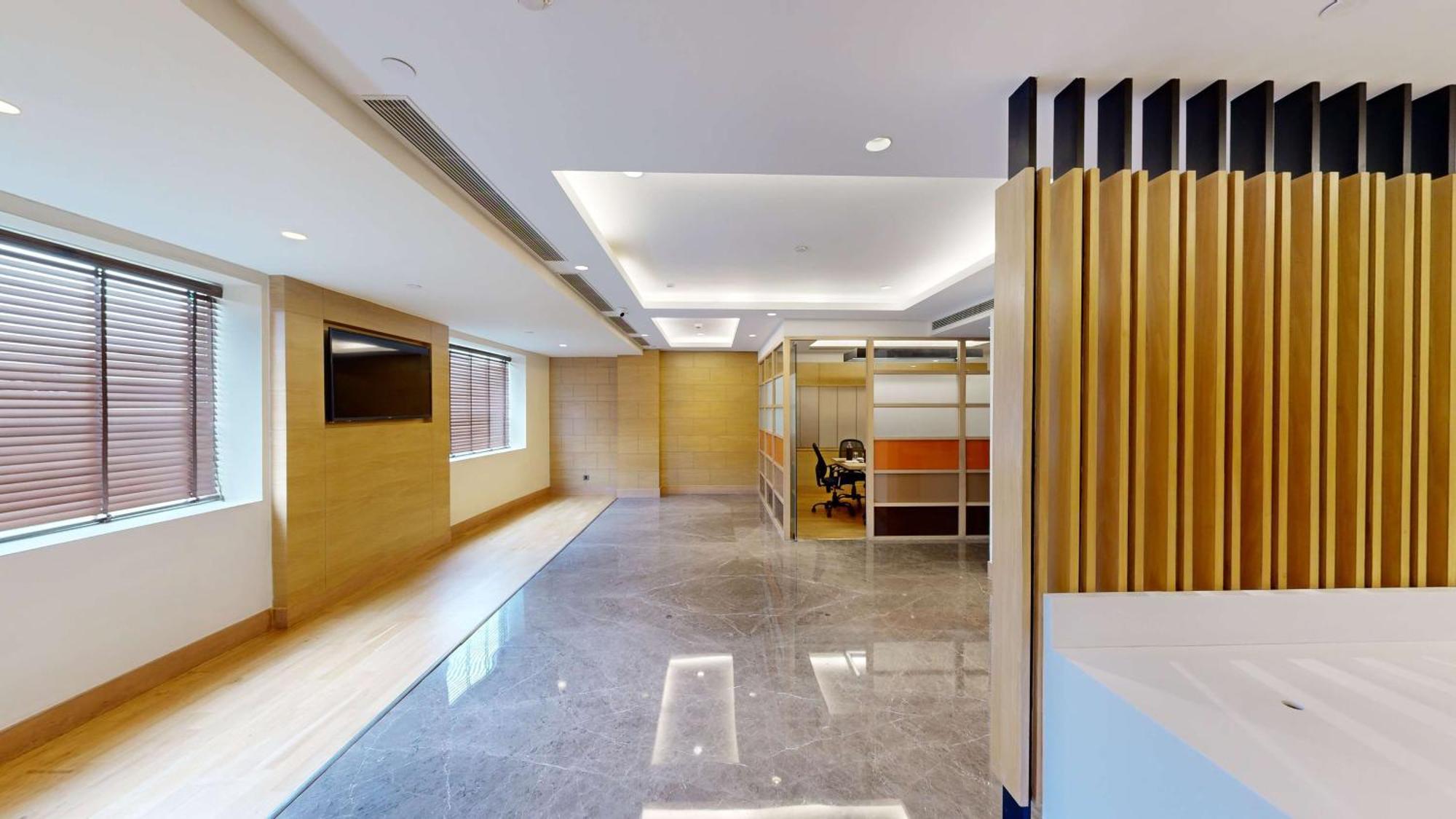 Radisson Gurugram Udyog Vihar 5*