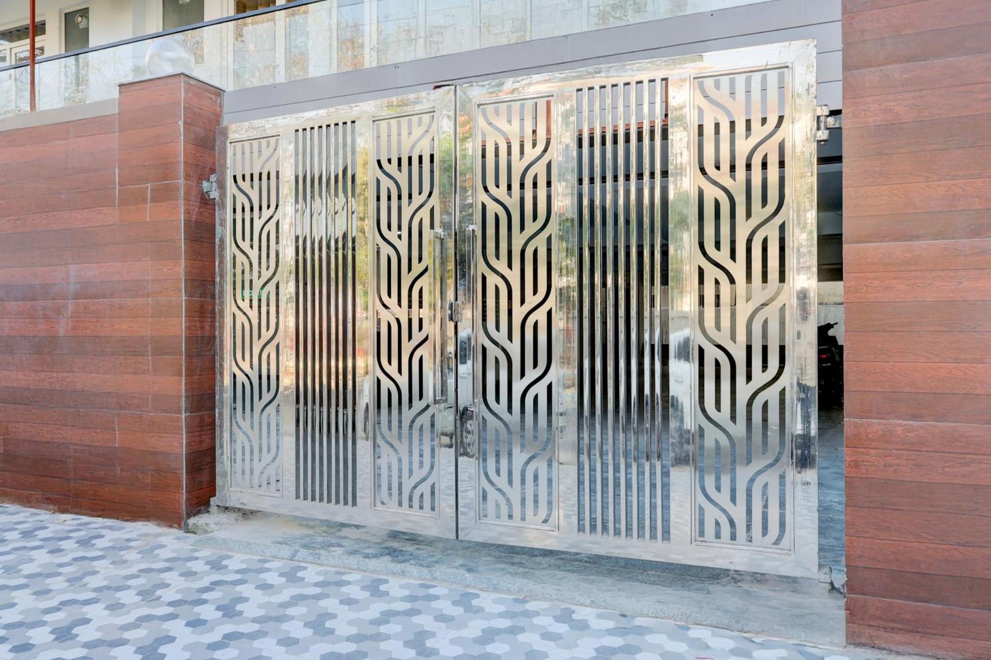 Super Townhouse Sector 1 Manesar Hotel Gurgaon