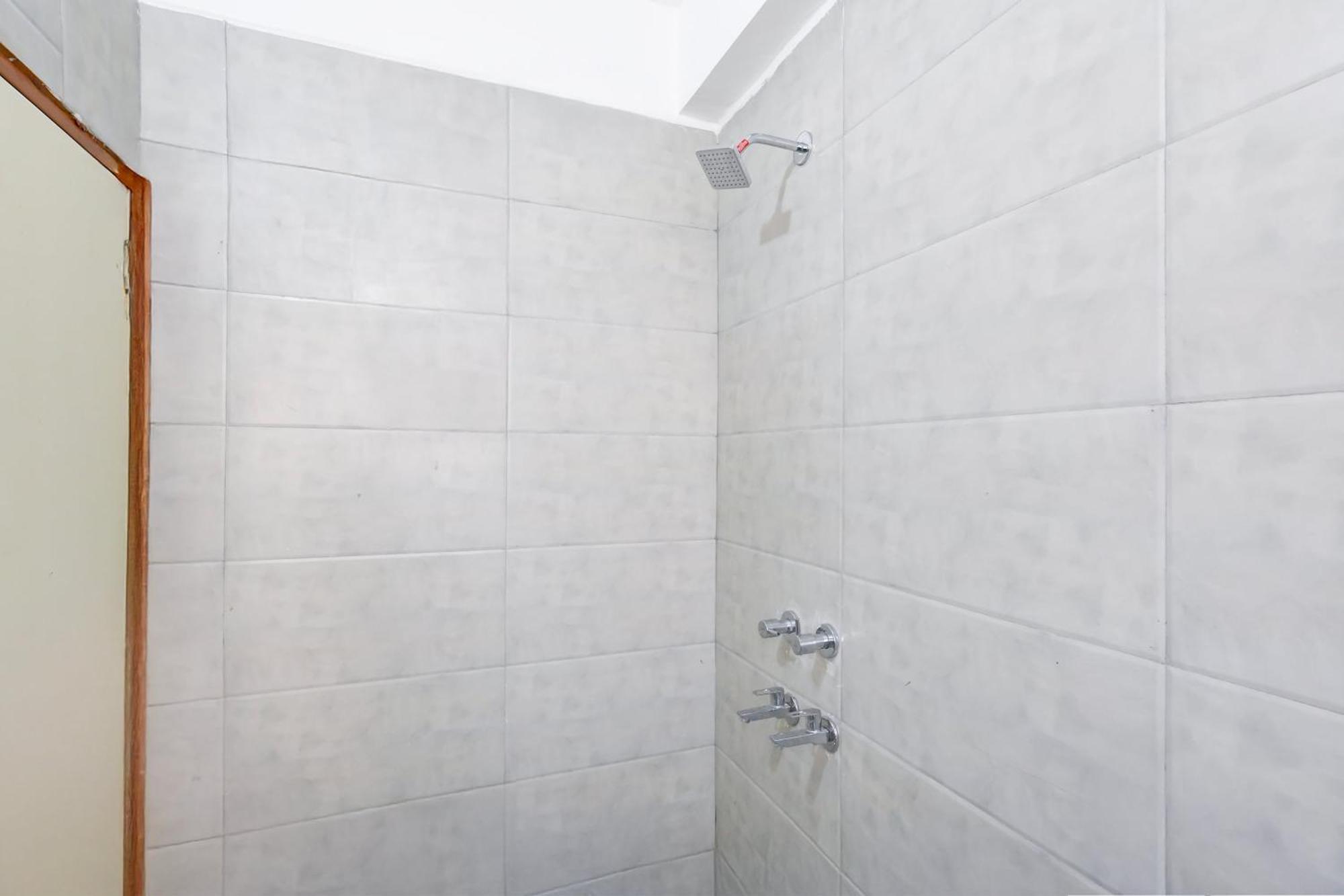Super Townhouse Sector 1 Manesar Hotel