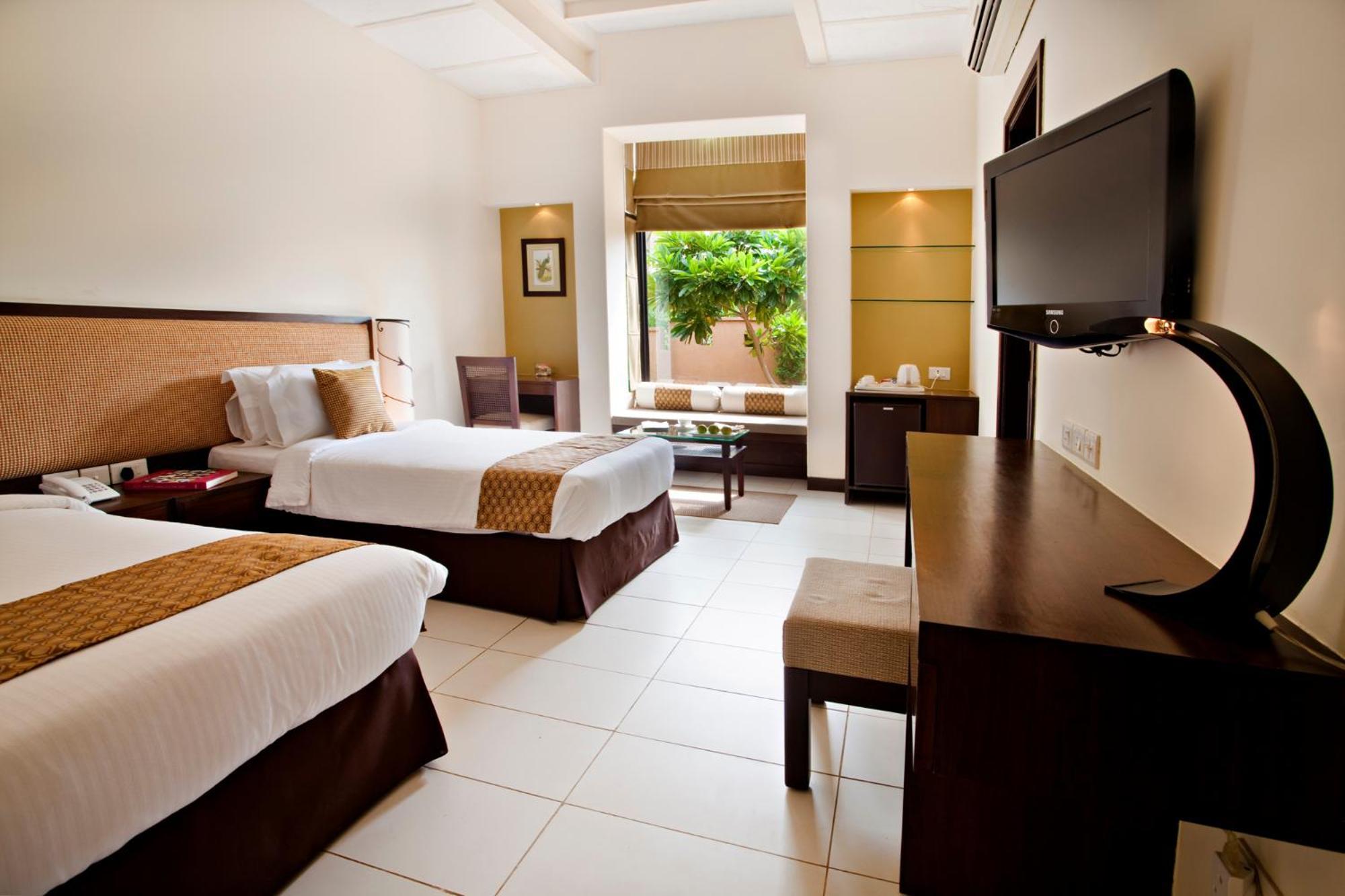 Lemon Tree Hotel, Tarudhan Valley, Manesar 4*