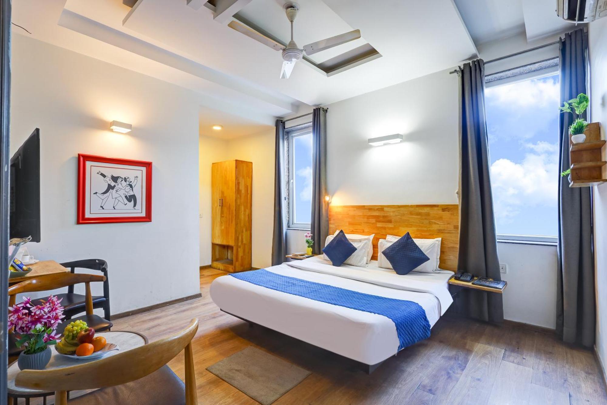 Wedlock Sector 47 Hotel