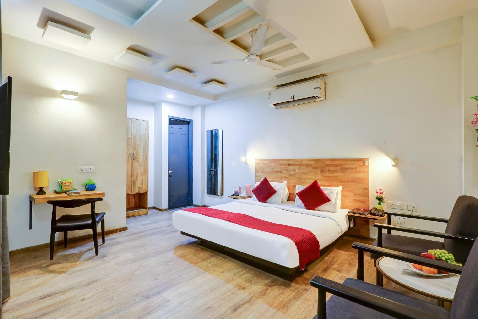 Hotel Wedlock Sector 47 3*