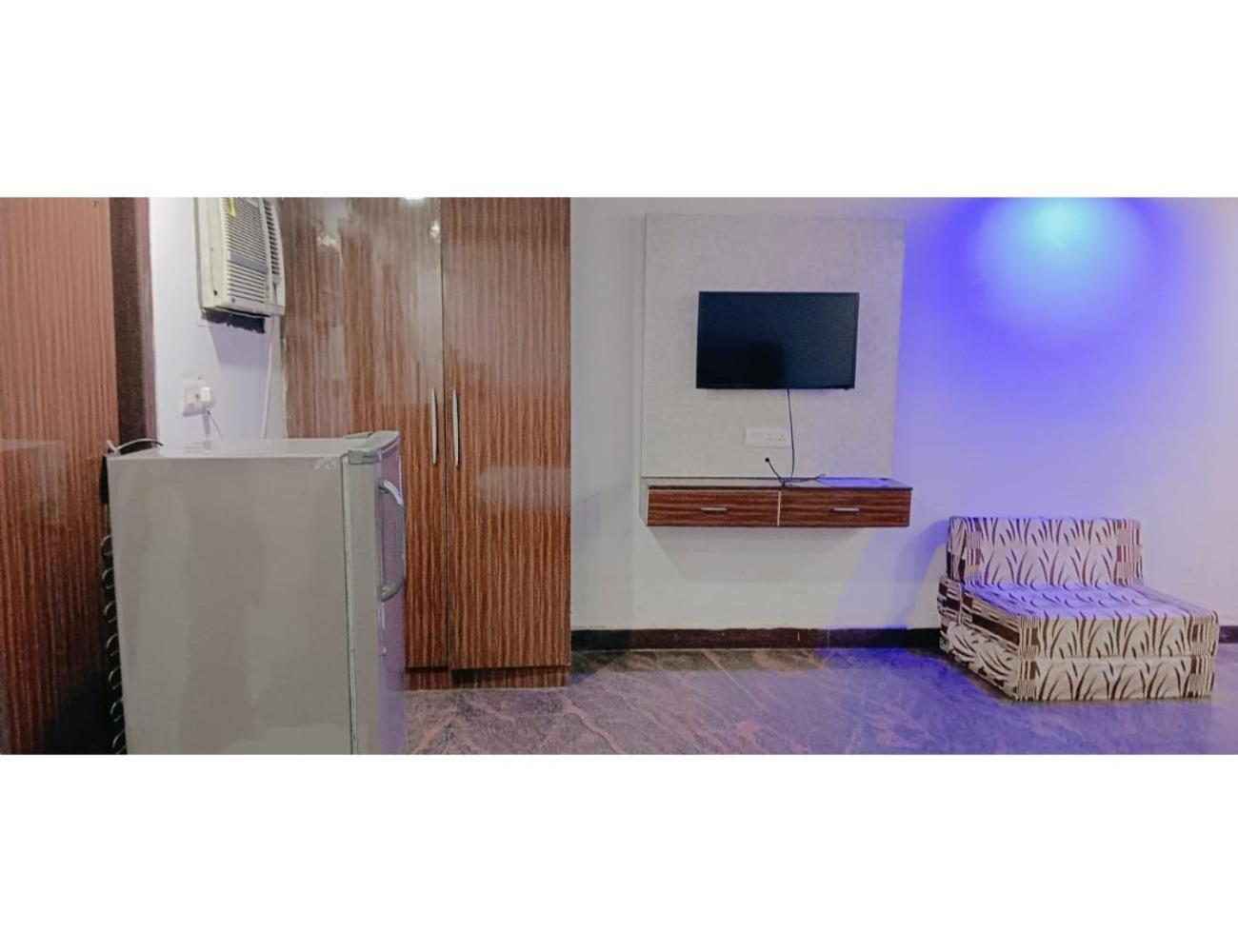 Homestay Singh Residency , *