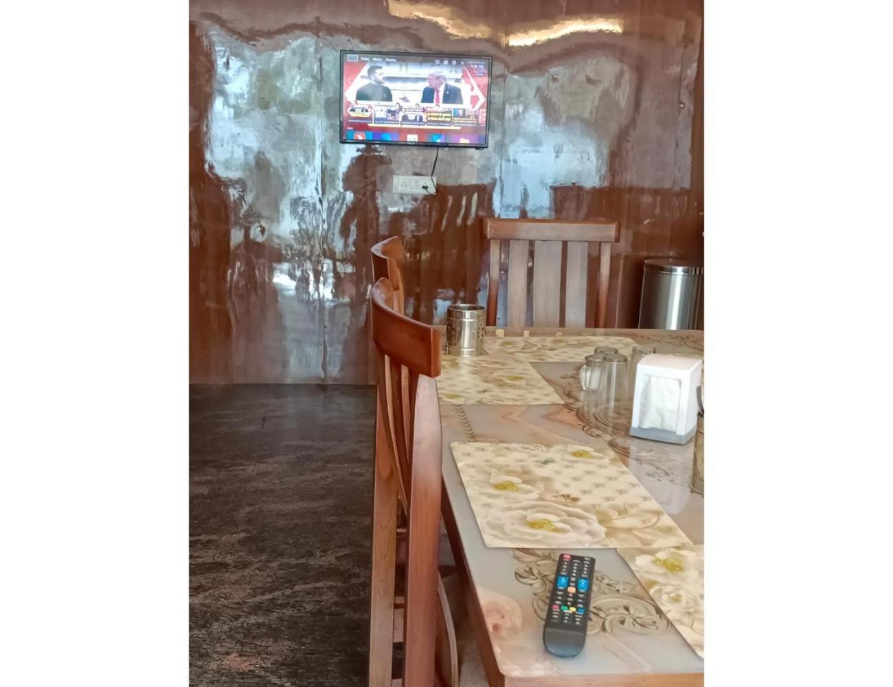 Singh Residency , * Gurgaon