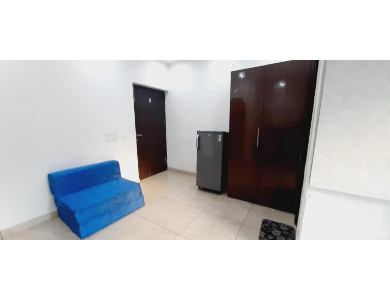 Singh Residency , Homestay