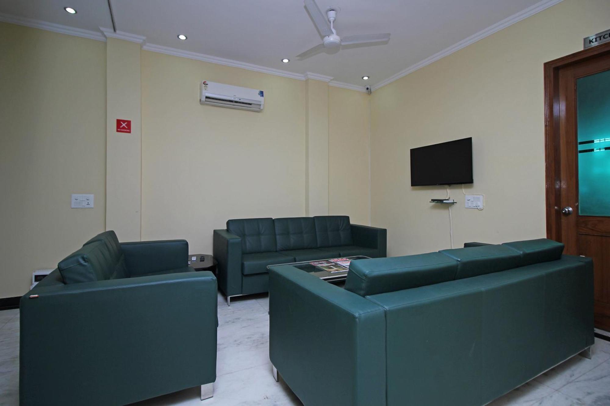 Hotel O Red Horse Gurgaon