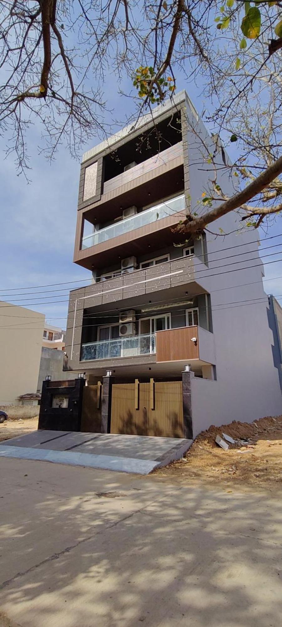 Lime Tree 1bhk Service Near Artemis, Sector 52 Apartment
