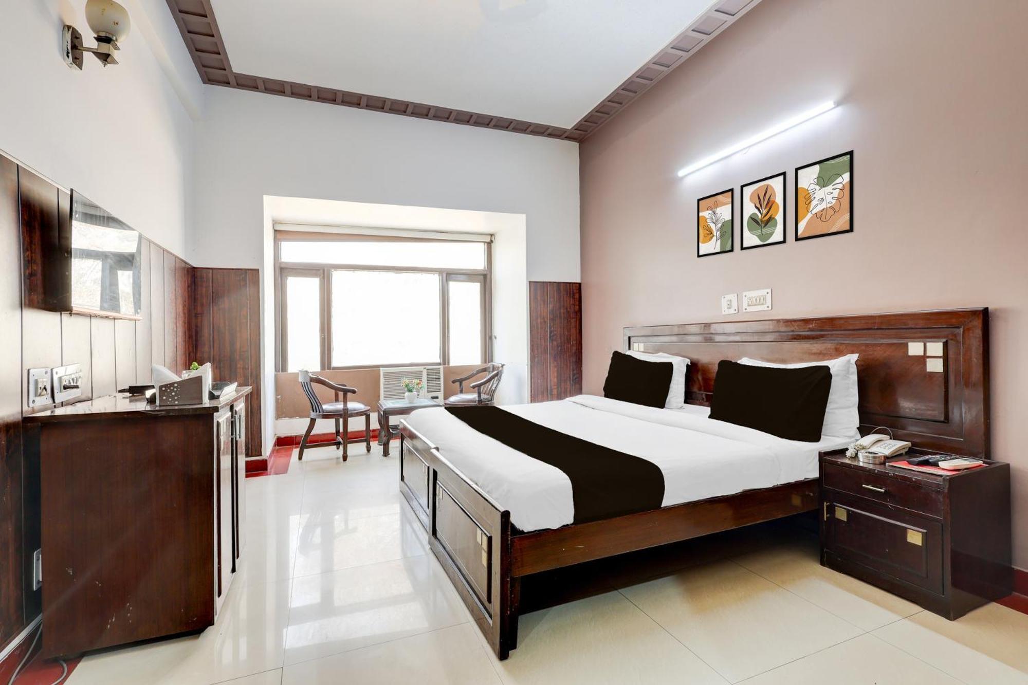 Hotel O Traika 3*