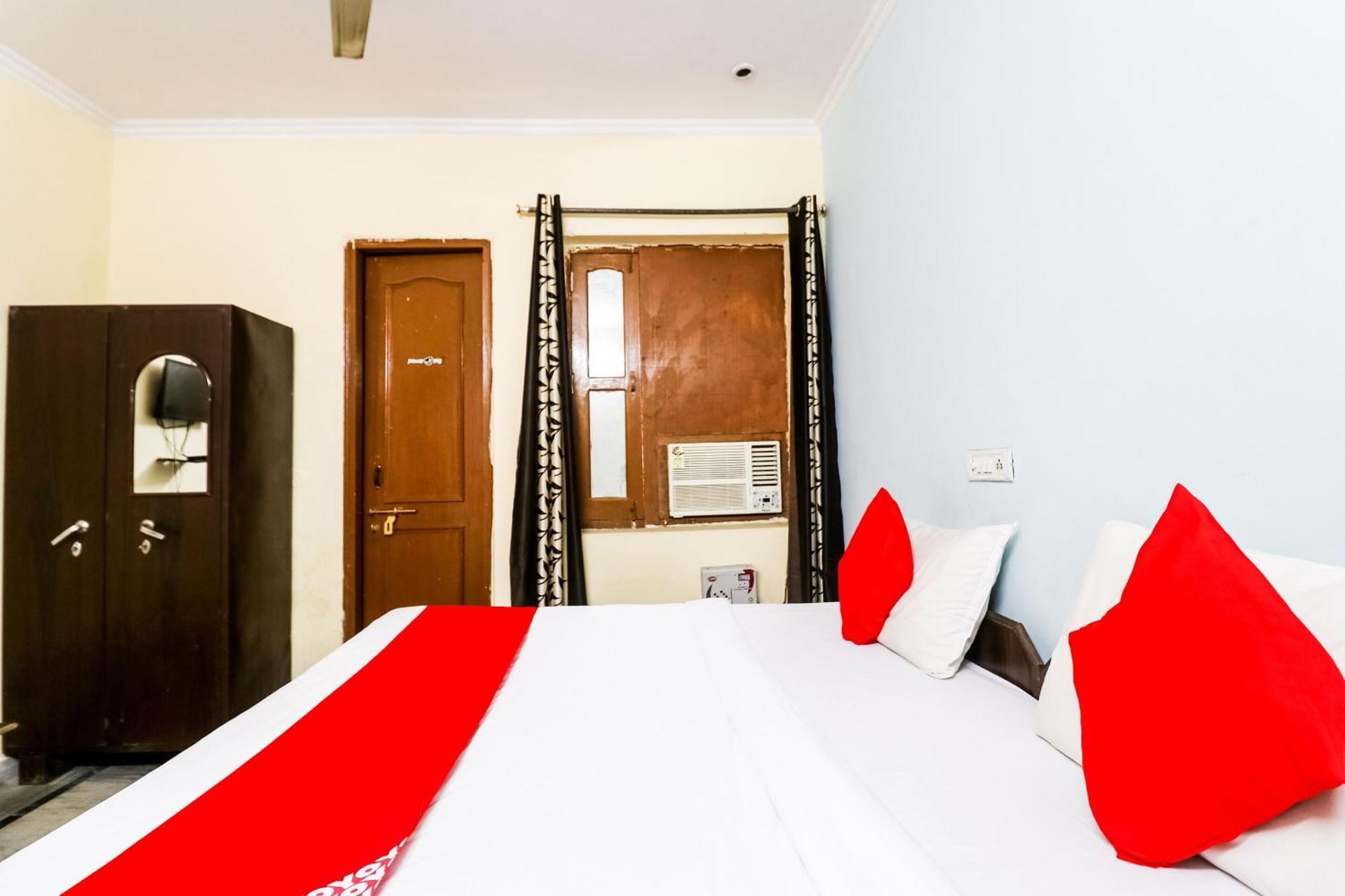 O Maurya Residency 3*
