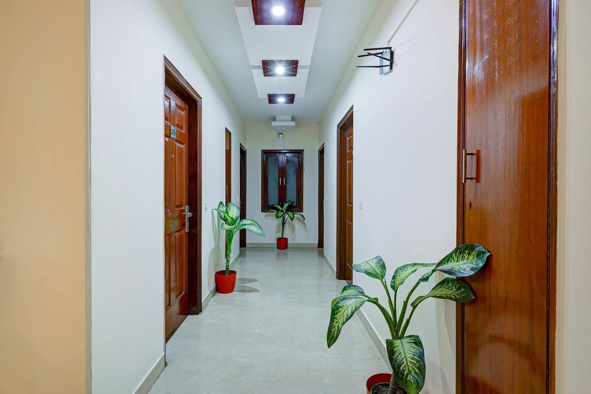 Fabhotel B Hotel Gurgaon